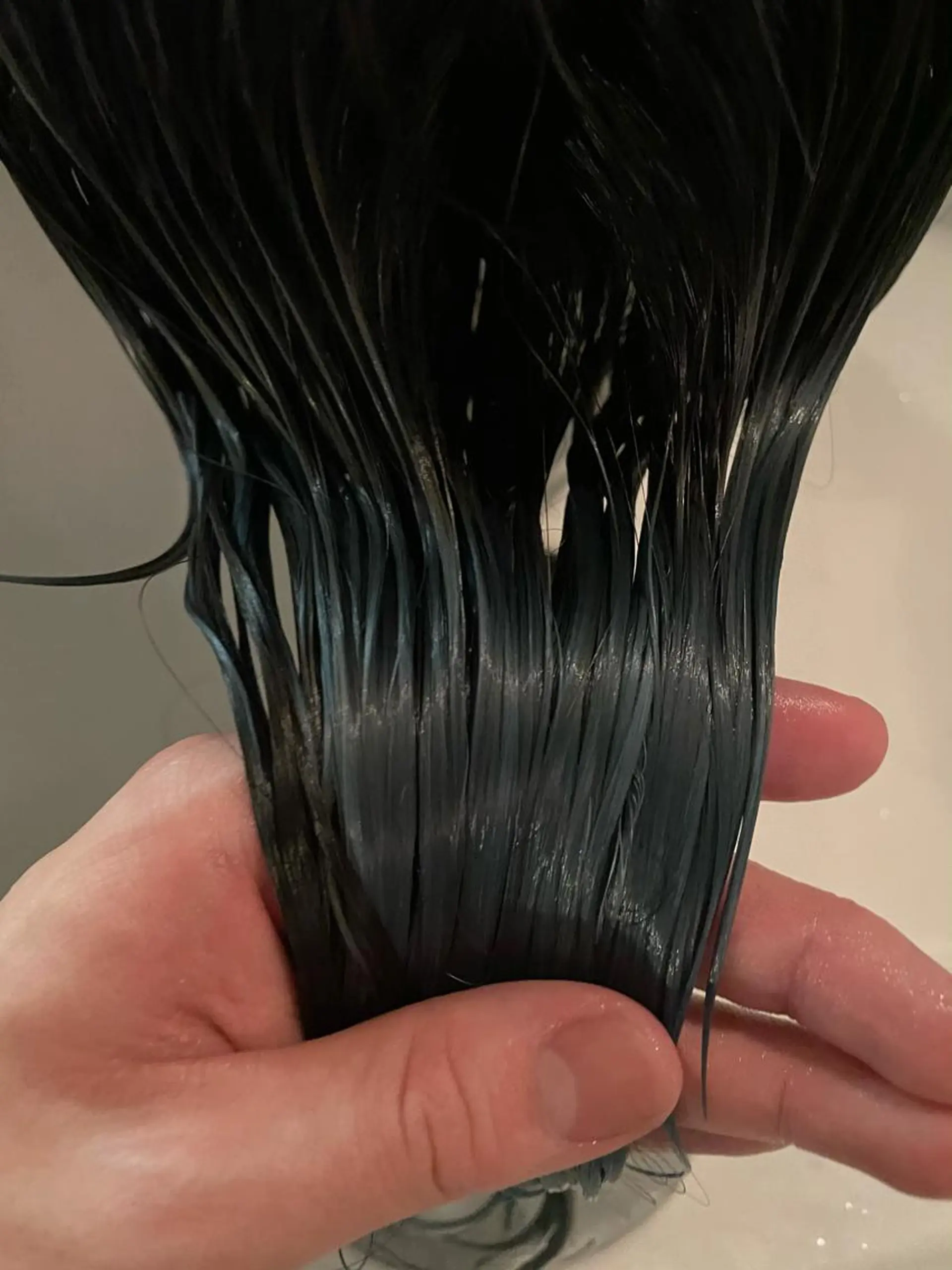 カラー 黒髪 ブリーチ ブルーカラー ハイライトカラー 吉田一輝 外国人パーマのヘアスタイル