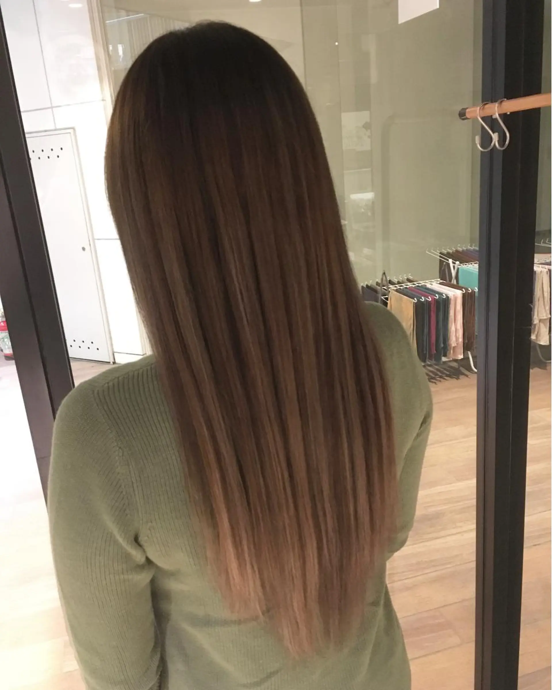 ロング カラー 國村 優のヘアスタイル