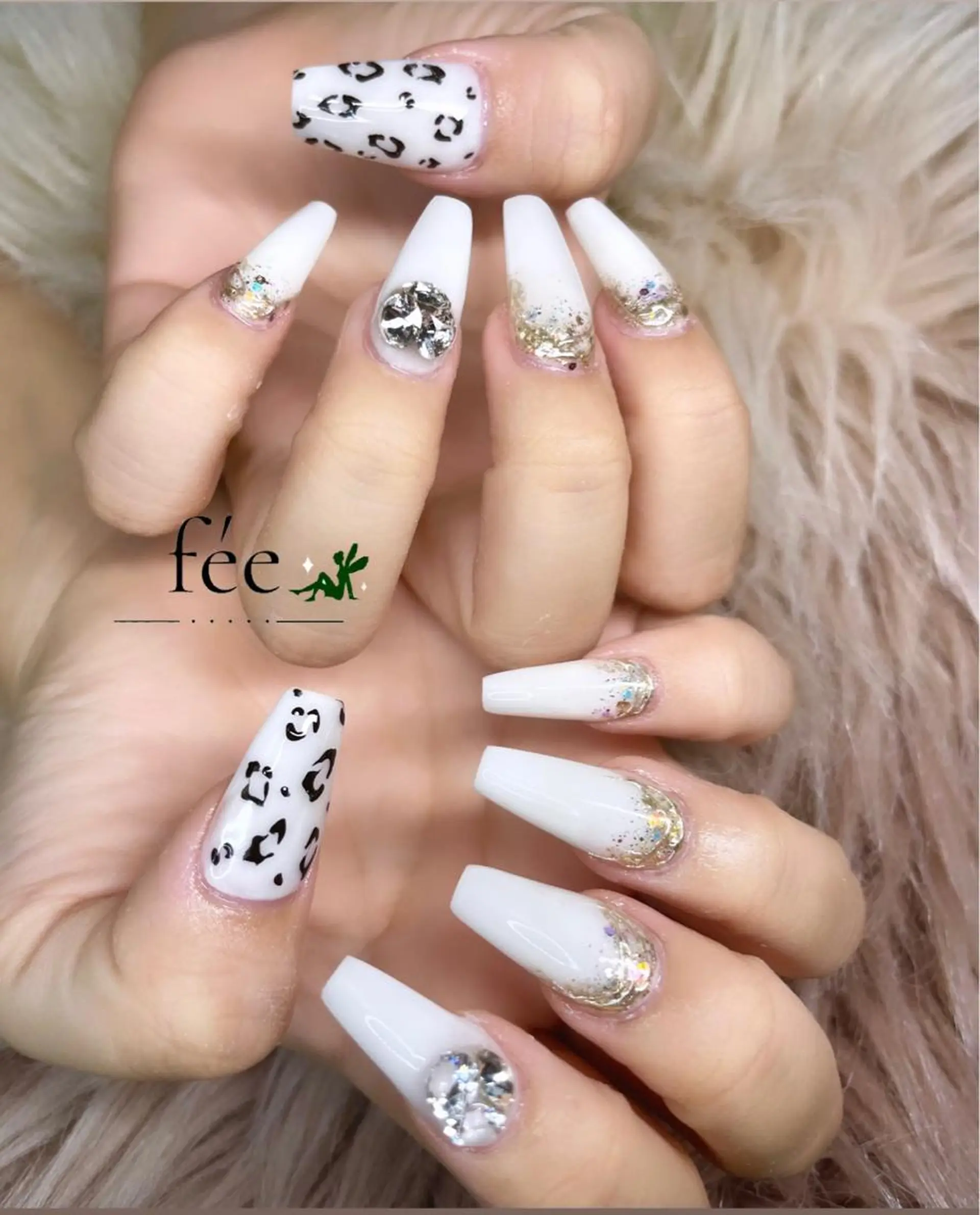 ネイル アートネイル フットネイル ジェルネイル マグネットネイル ミラーネイル ハンドネイル nail salon fee（フィー）のネイルデザイン