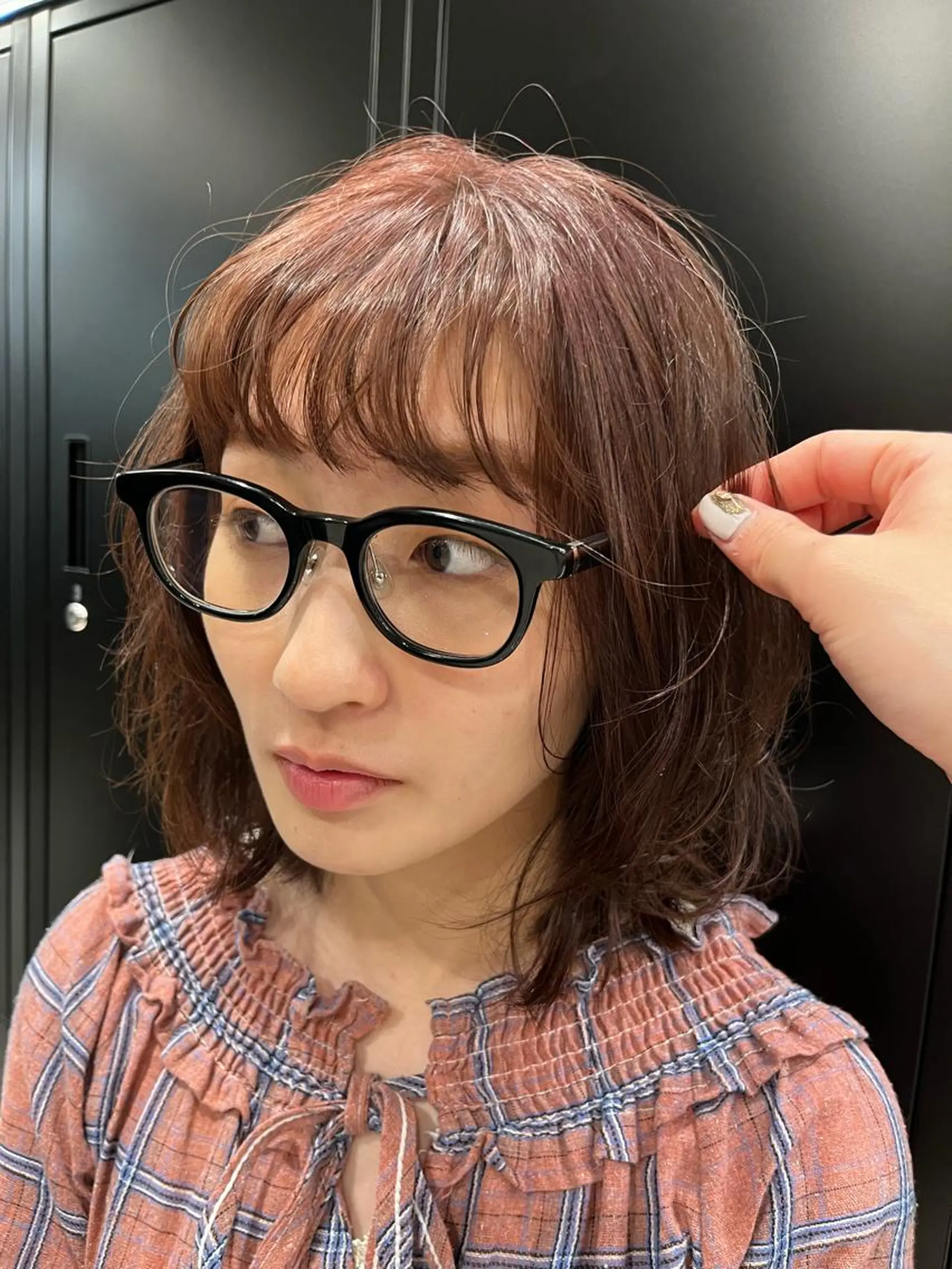 ミディアム カラー ウスイマイコ カット/ケアカラーのヘアスタイル