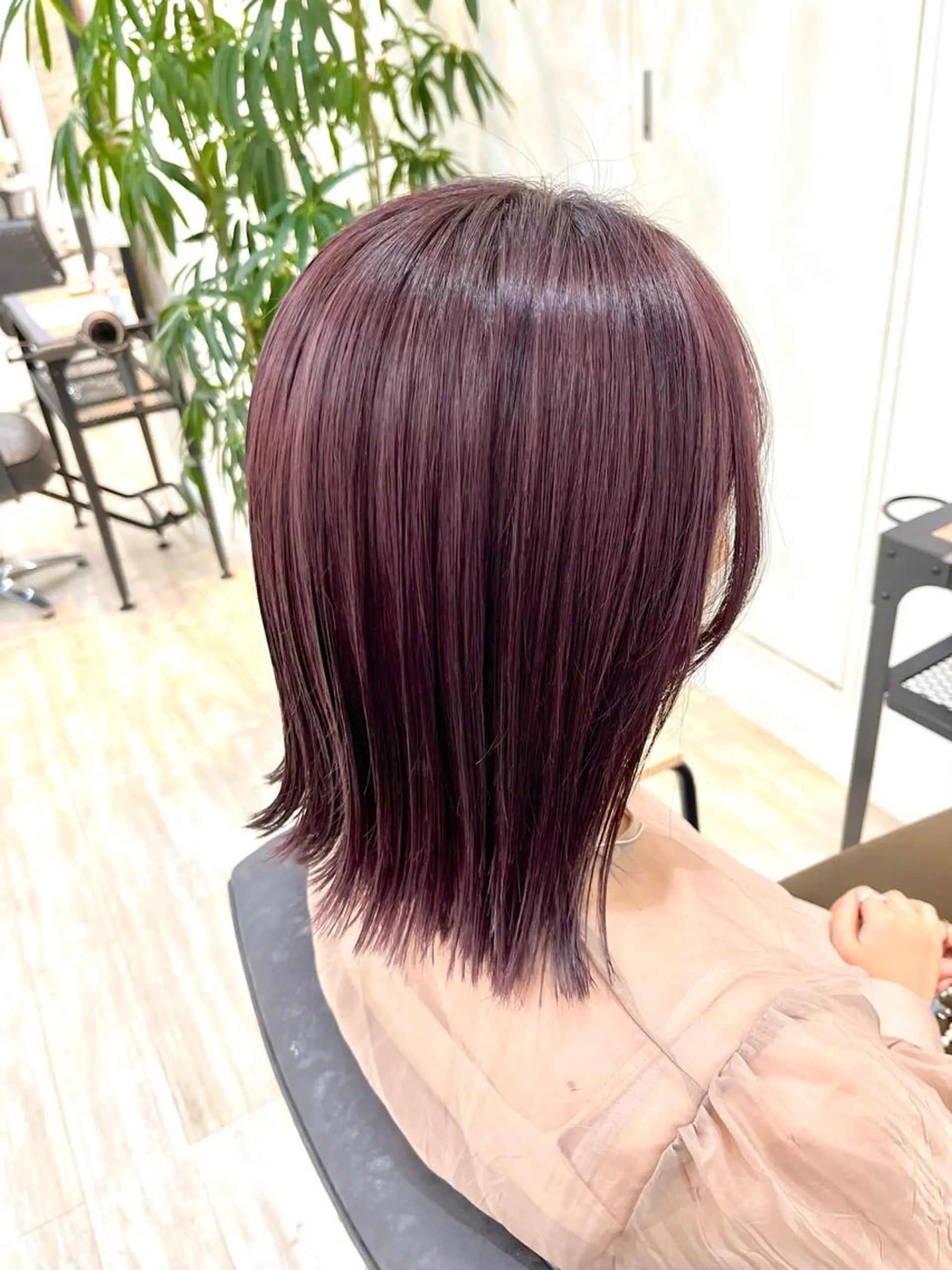 ミディアム カラー ブリーチ ラベンダーカラー ピンクカラー ピンクラベンダー カット ヘアカラー トリートメント くさかみさき🌼暖色 /耳つぼ/オタク🌼のヘアスタイル