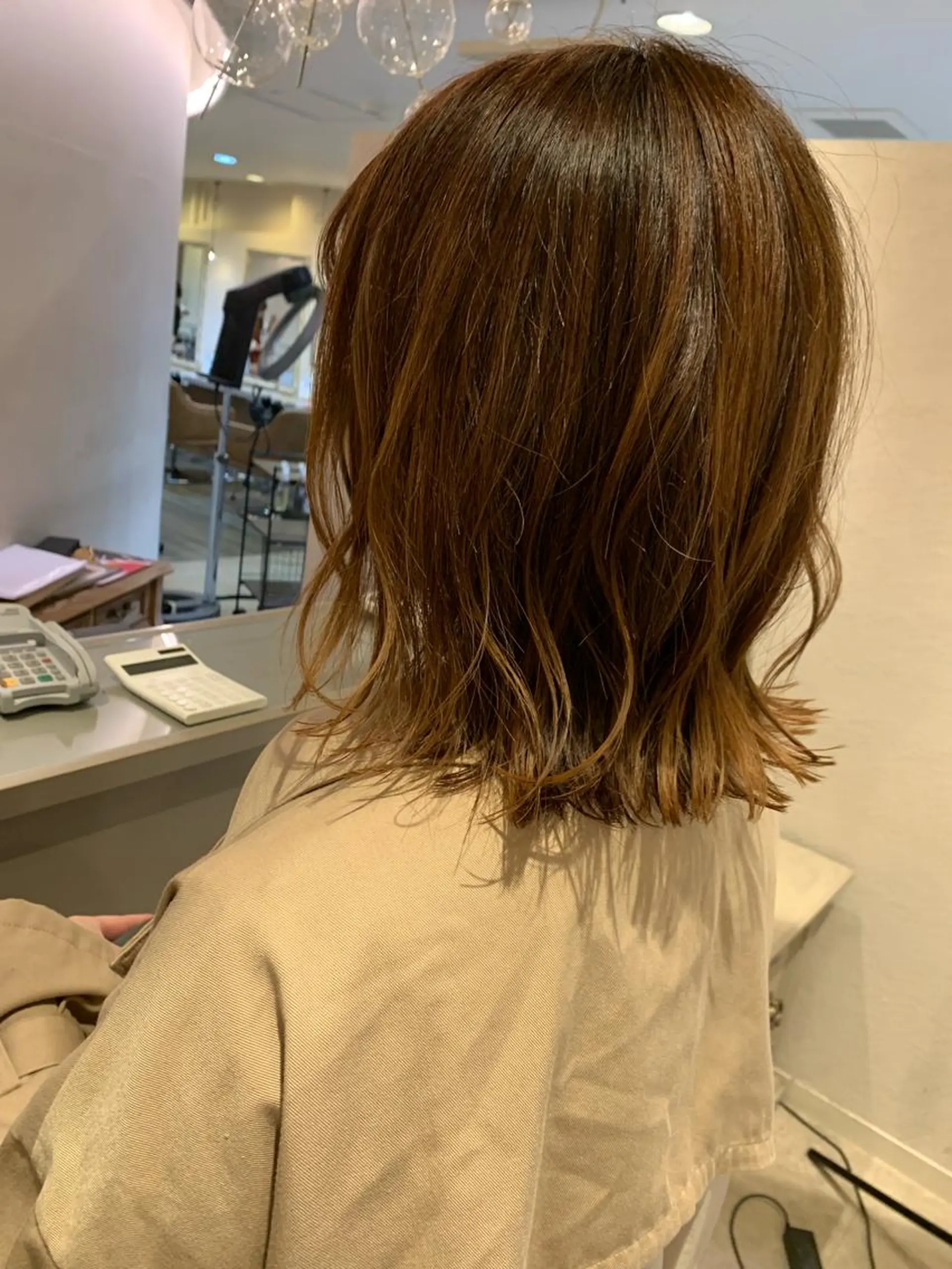 ミディアム 外ハネヘア 髪質改善ストレート/ 東徳嶺 みくのヘアスタイル