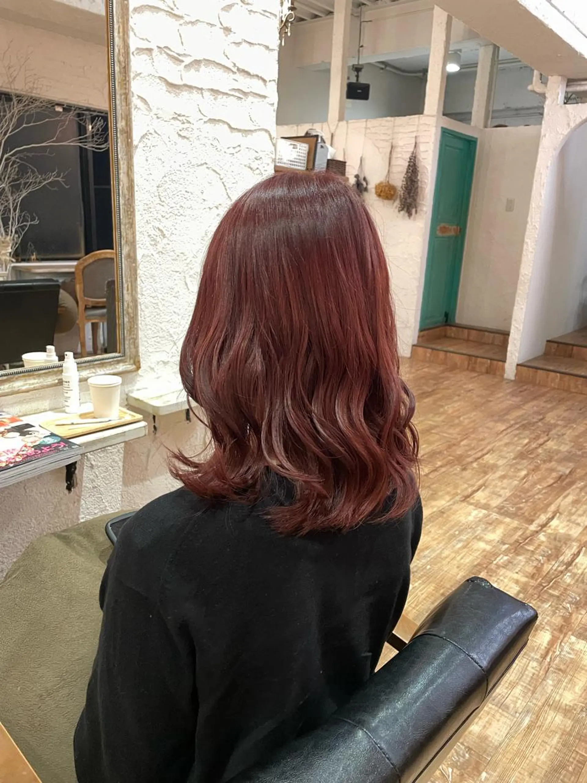 セミロング 浅沼 ほのかのヘアスタイル