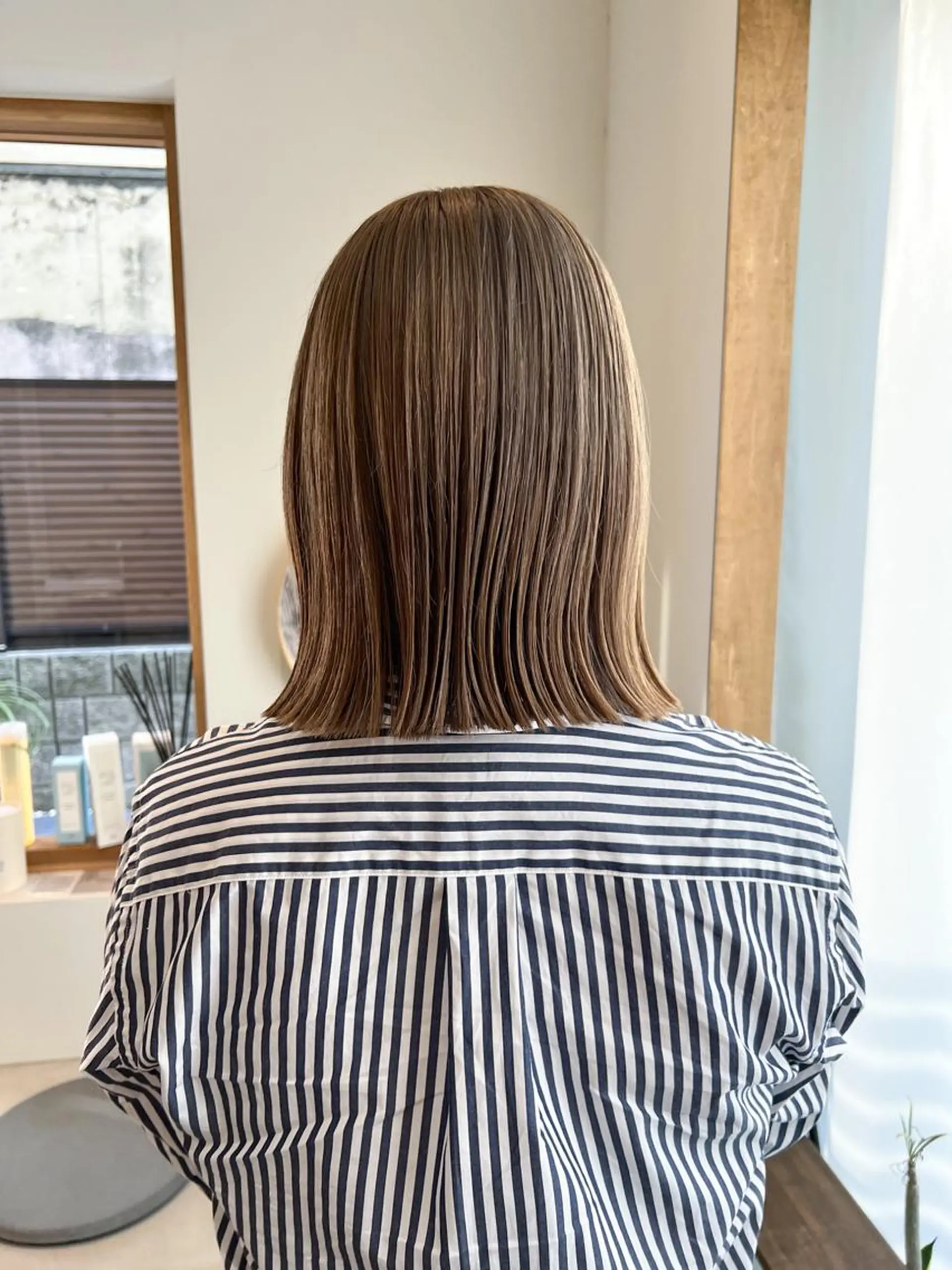 ミディアム カラー カット ヘアカラー トリートメント ミディアムパーマ /癖毛パーマのヘアスタイル