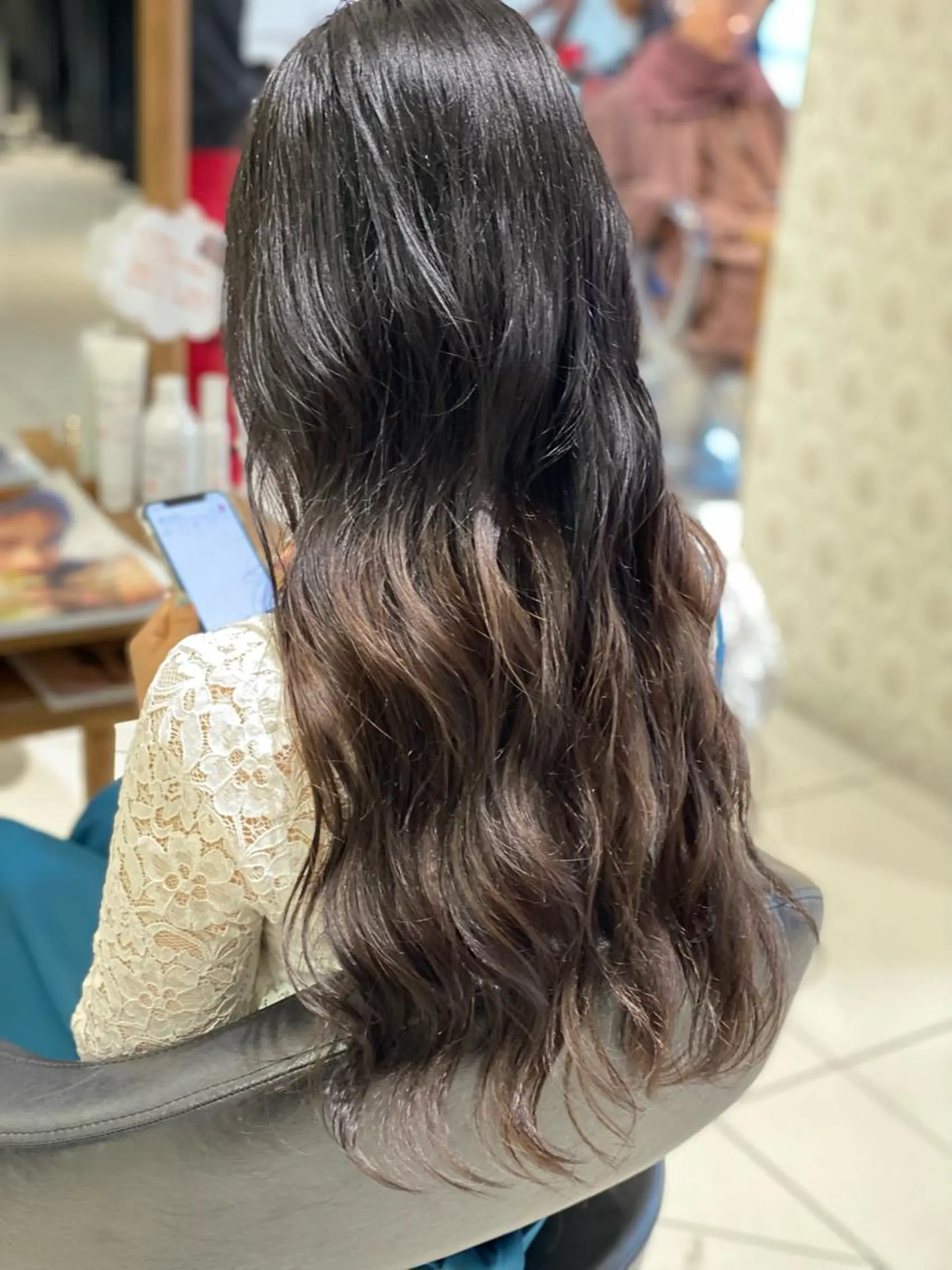 ロング カラー デザインカラー グラデーションカラー ヘアカラー トリートメント ✨美髪矯正の専門家✨ 髪質改善　松村のヘアスタイル