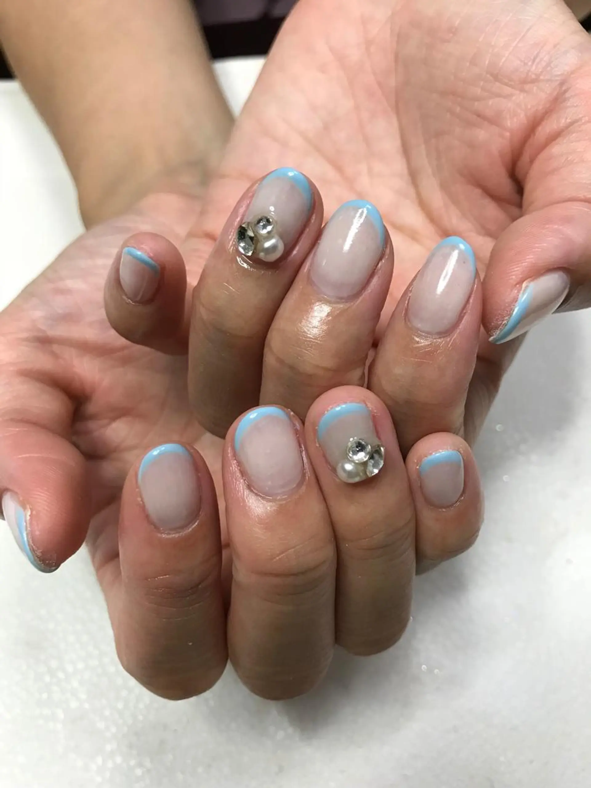ロング カラー パーマ ヘアアレンジ ネイル マツエク・マツパ フレンチネイル Sunny side nailのネイルデザイン