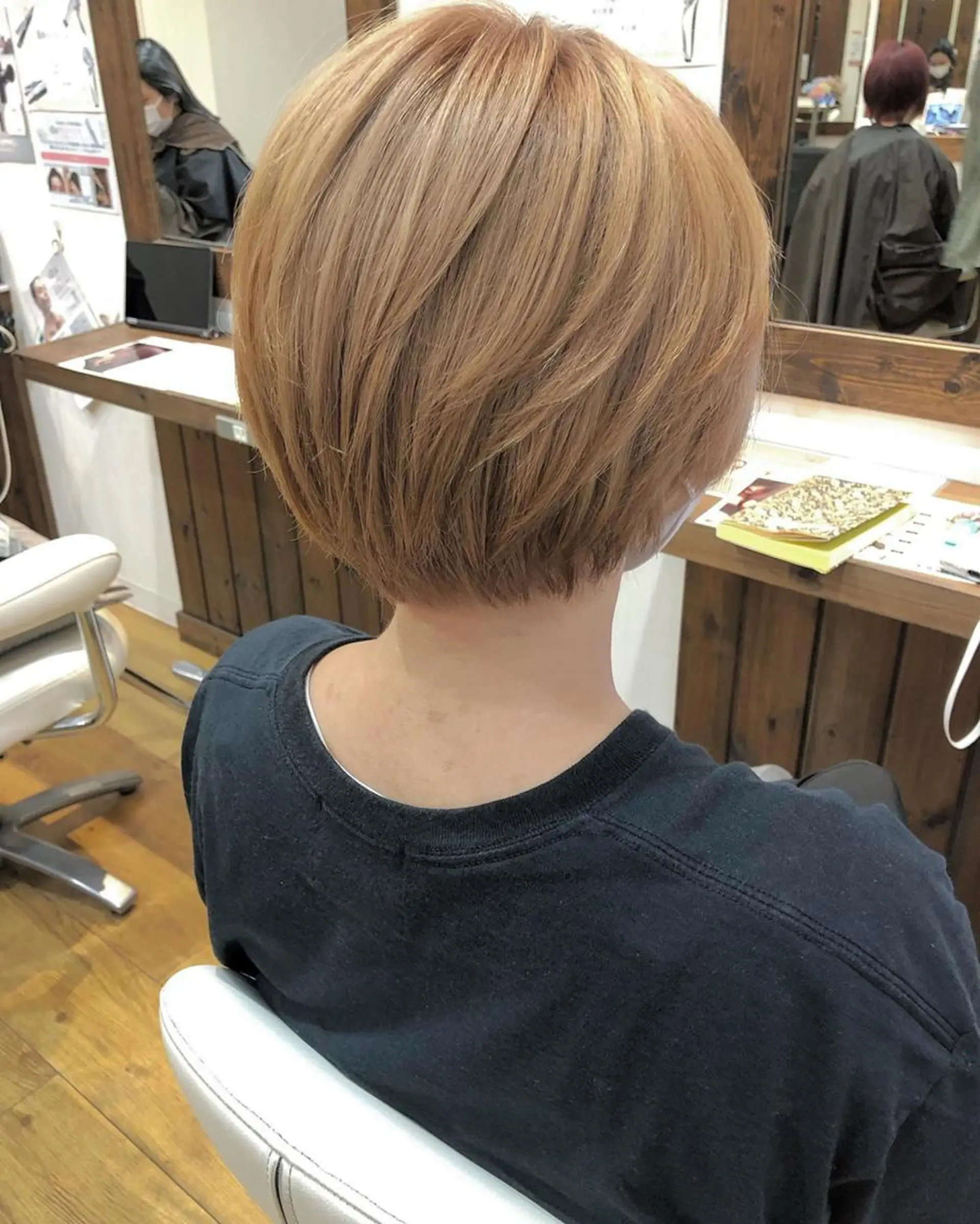 カラー アディクシーカラー アッシュ ブリーチ ダブルカラー グラデーションカラー 🌈ハイトーン/ ワタル🌈のヘアスタイル