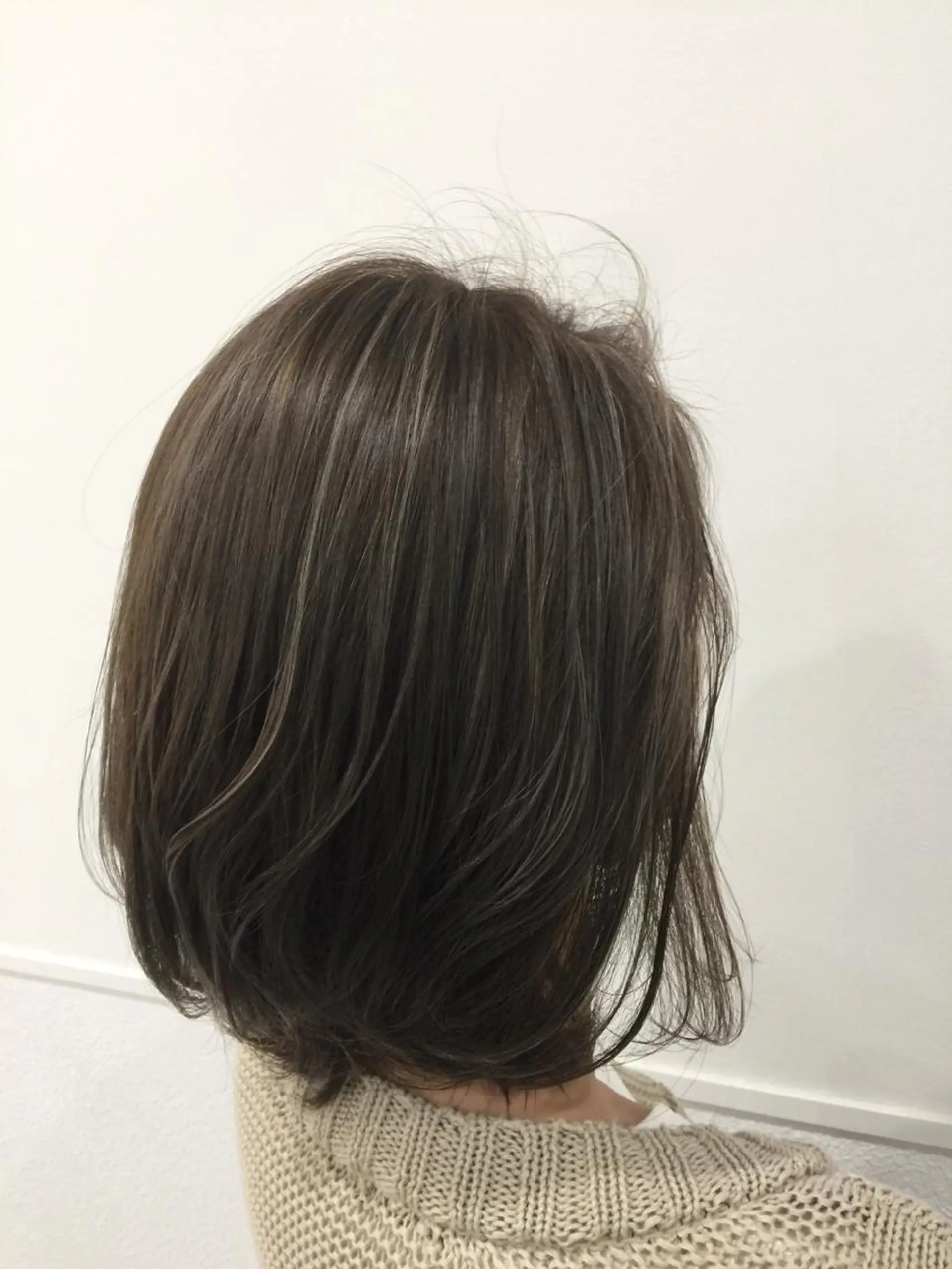 ミディアム カラー WHITE所属・WHITE 田中智之のヘアスタイル