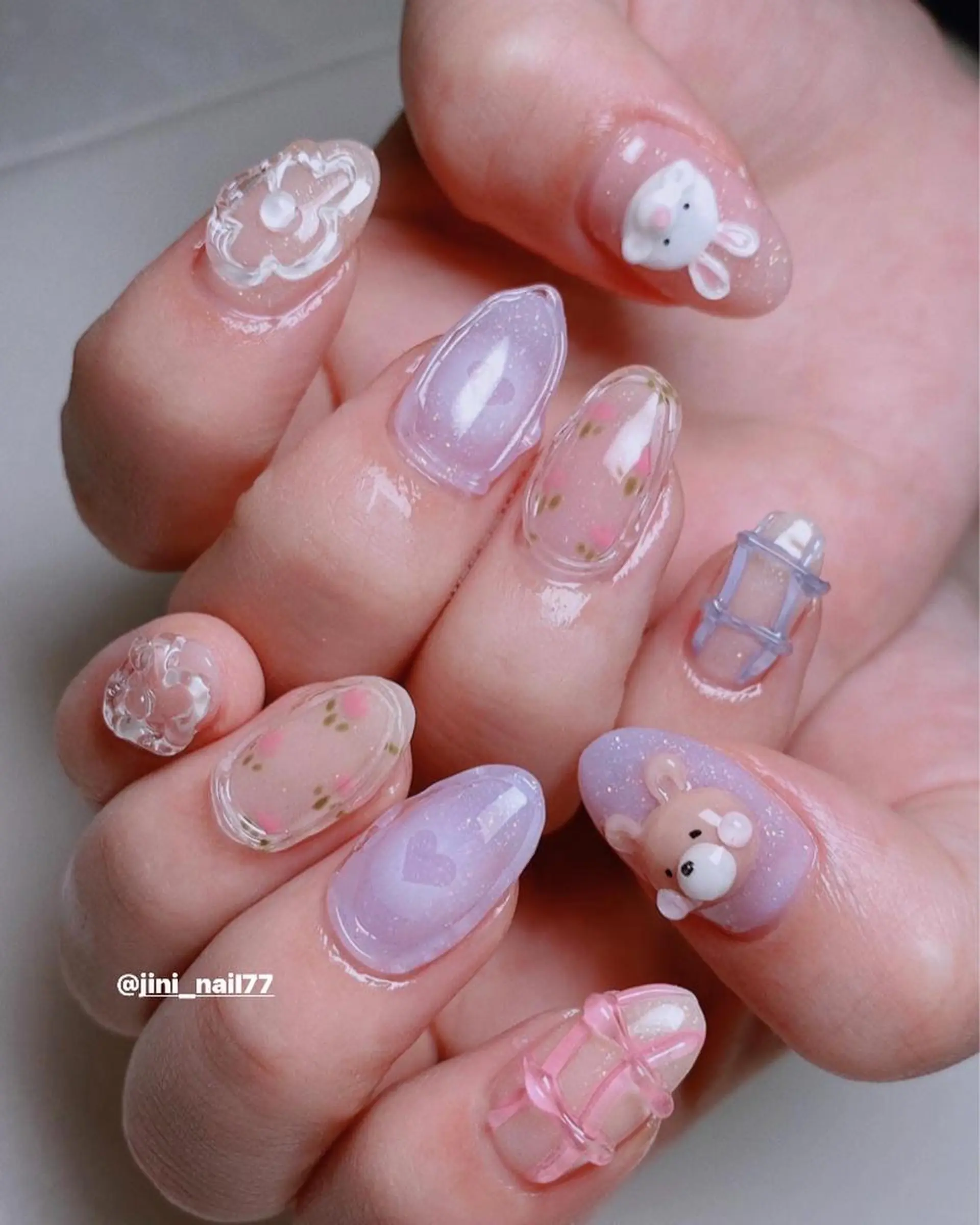 ネイル JINI NAIL所属・ジニ ネイルのネイルデザイン