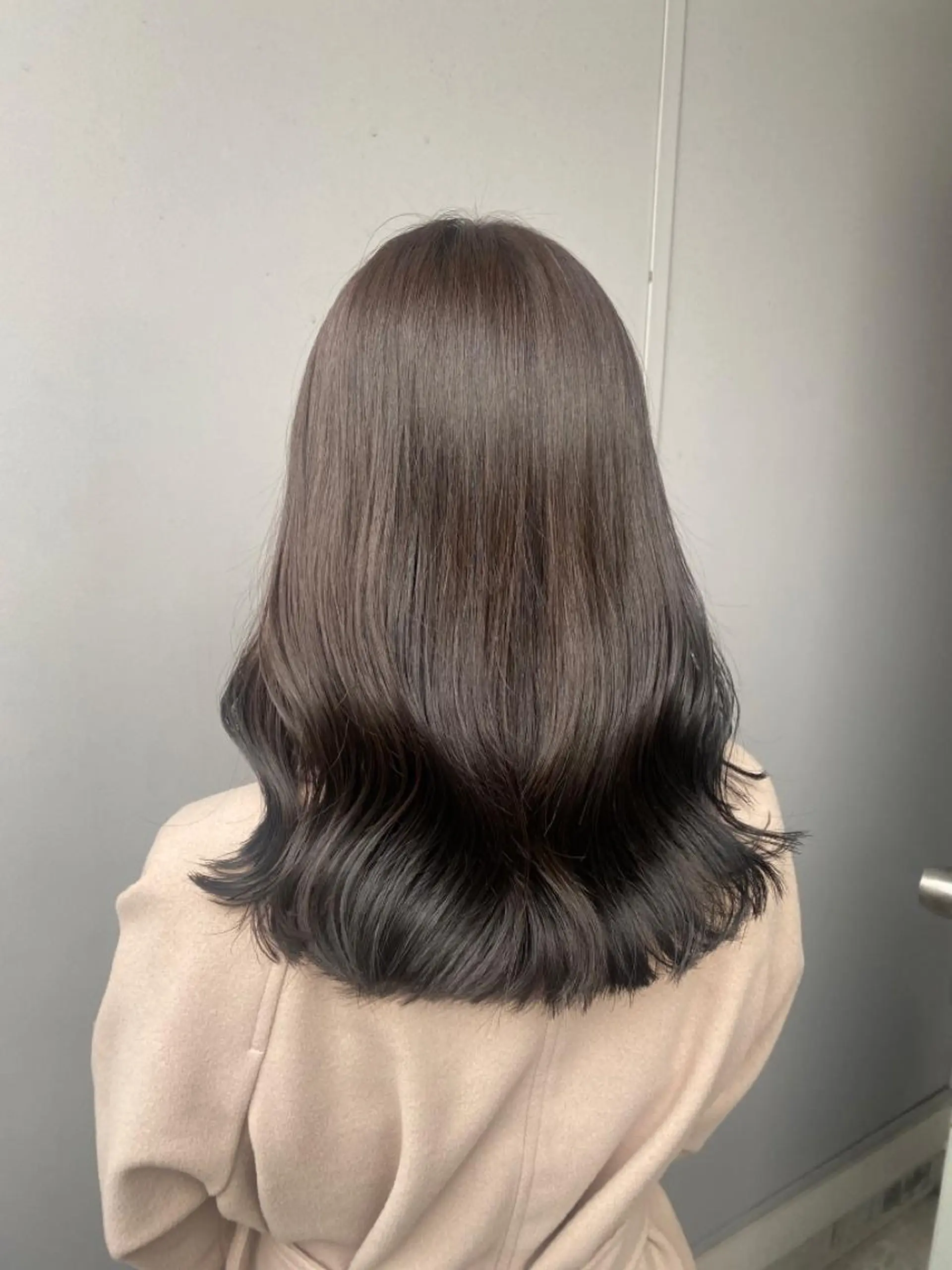 ロング カラー ブリーチ グレージュ モカグレージュ ブリーチなしカラー ヘアカラー トリートメント ヘアセット 透明感カラー🤍 Kaitoのヘアスタイル