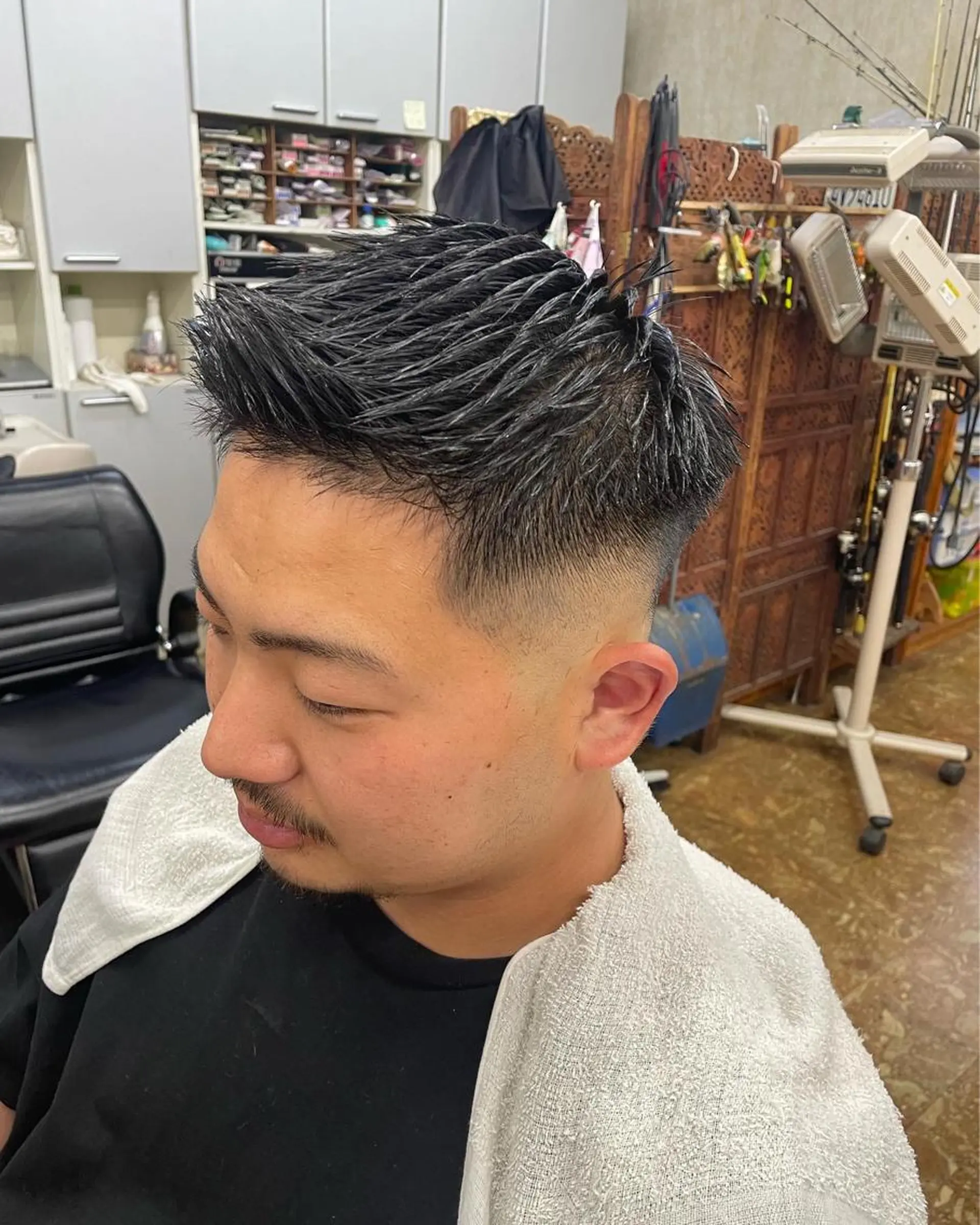 ショート メンズ 海老原 コウのヘアスタイル