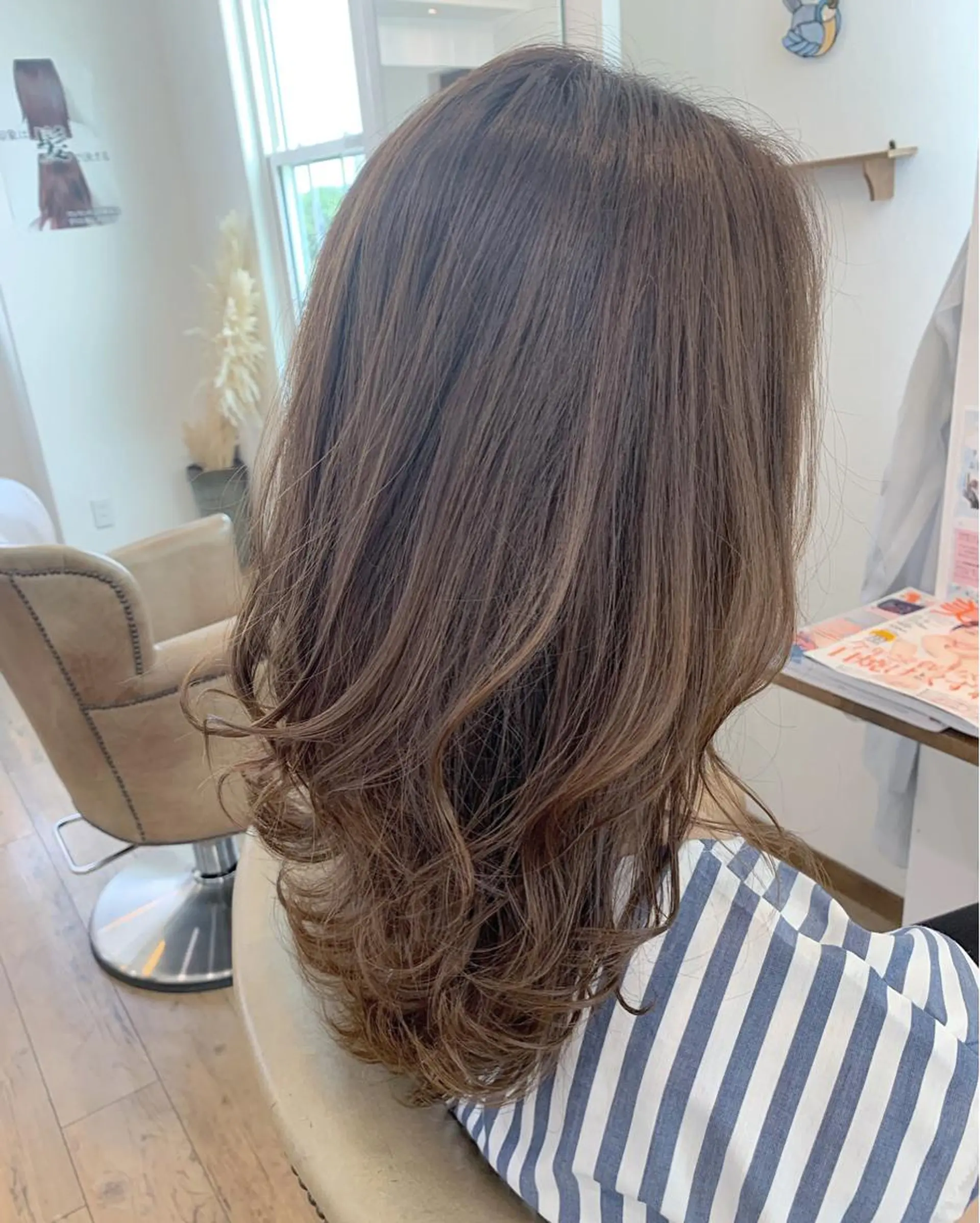 セミロング カラー RUFF.所属・竹廣 春奈のヘアスタイル