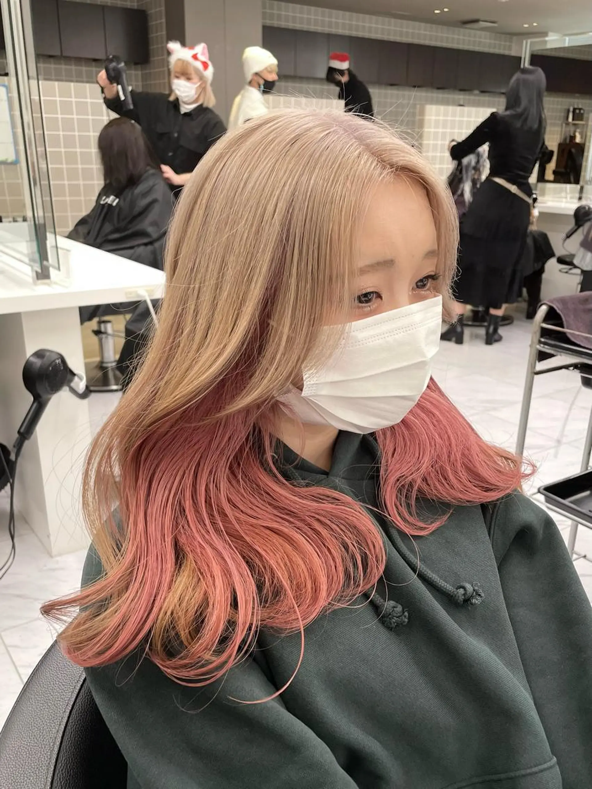 ロング カラー *モデル募集🤍横浜 透明感カラー🫧のヘアスタイル