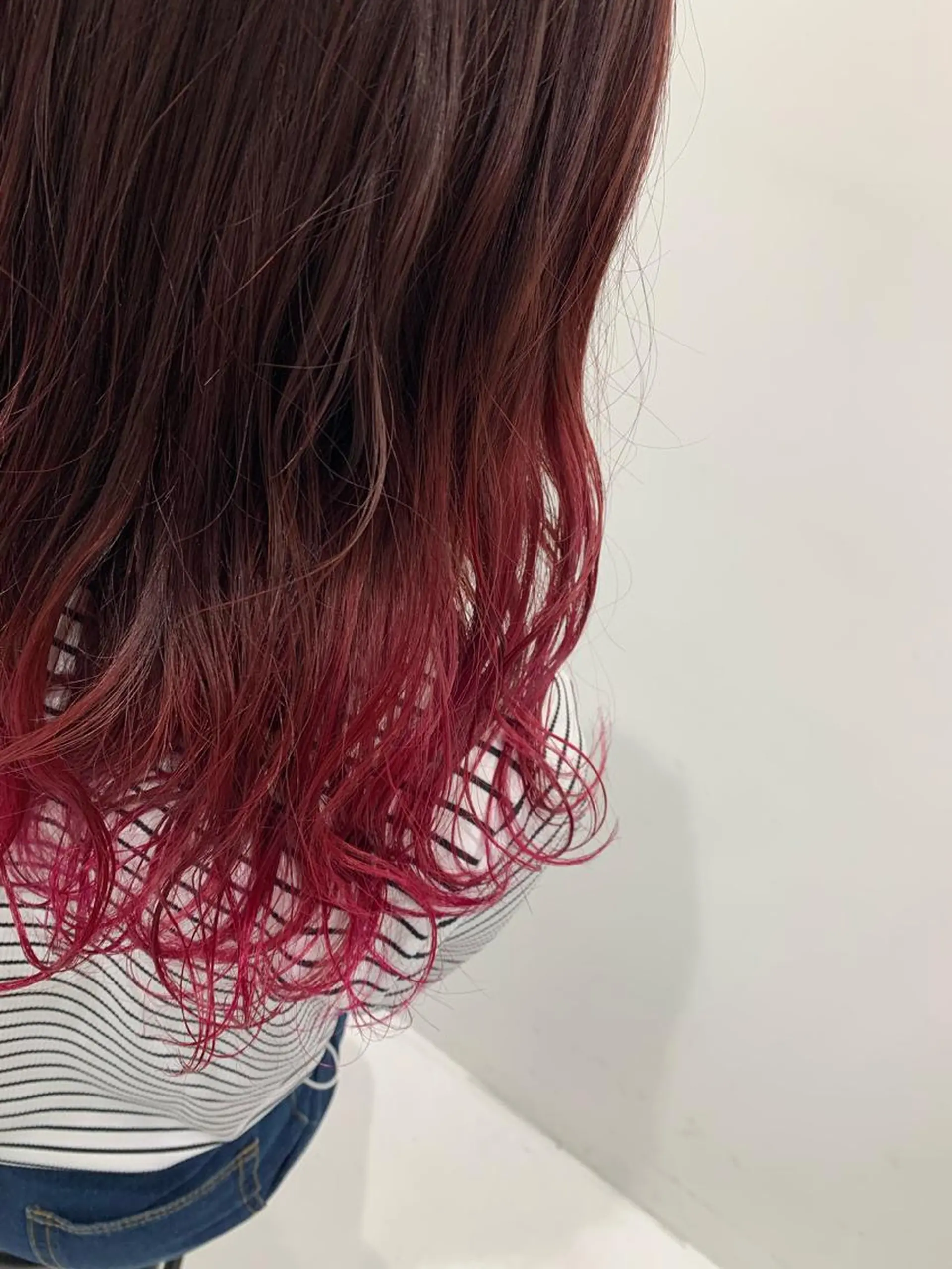 ロング カラー ヘアカラー トリートメント TAKUMI .のヘアスタイル