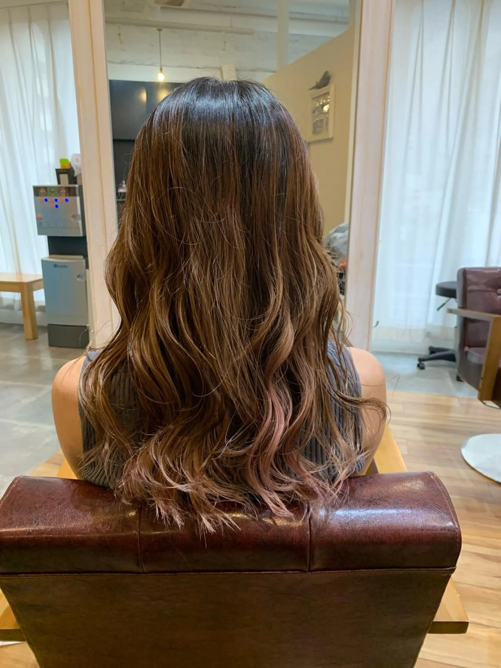 セミロング ピンクブラウン ハイライト CECIL hair なんば店所属・メンズパーマ 艶髪☆店長☆有馬のヘアスタイル