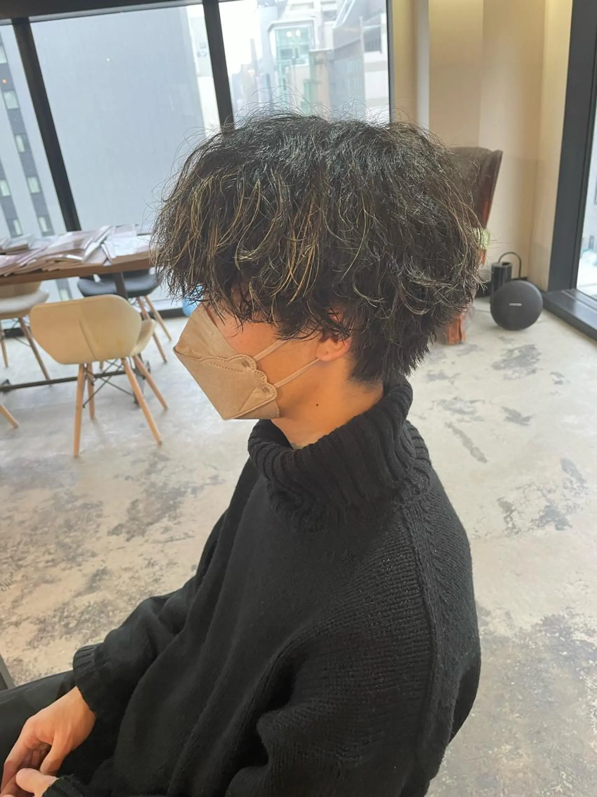 パーマ メンズ La fith hair ray 札幌店所属・顔まわり/W カラー/リョウのヘアスタイル