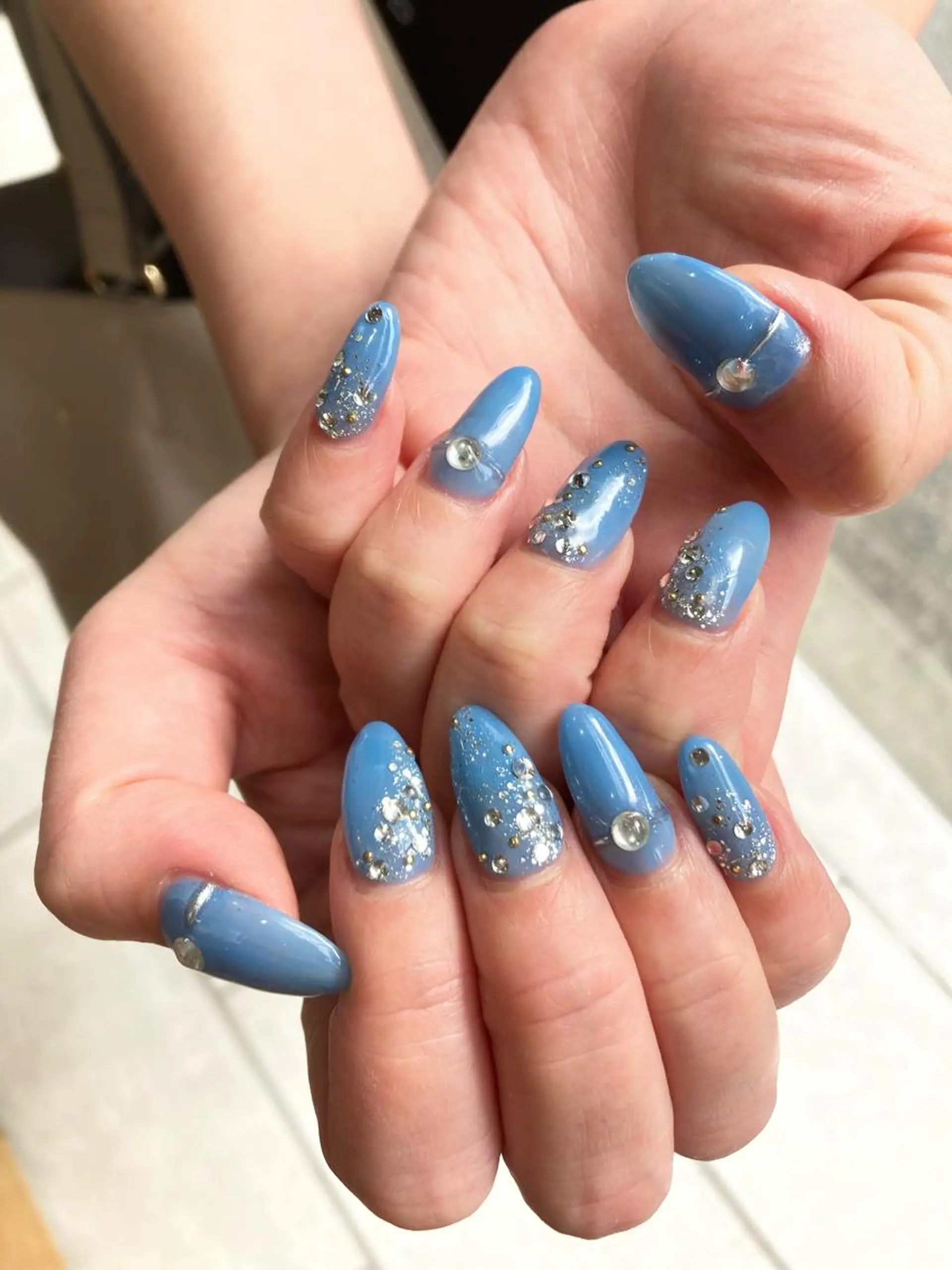 ネイル ハンドネイル Nest 平出のネイルデザイン