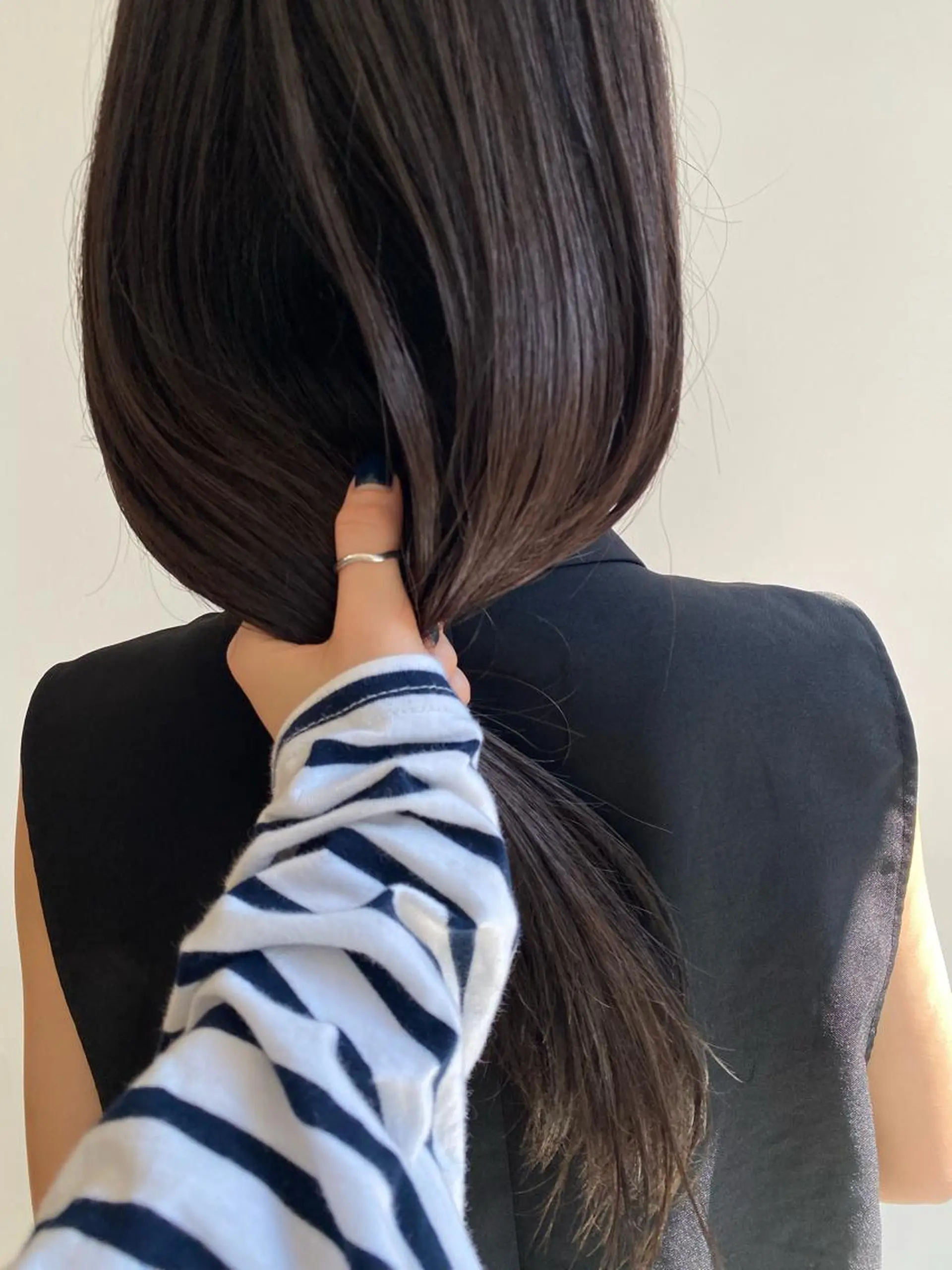 ミディアム カラー ココアグレージュ グレージュ SALOWIN 栄3丁目店所属・砂原 ひよりのヘアスタイル