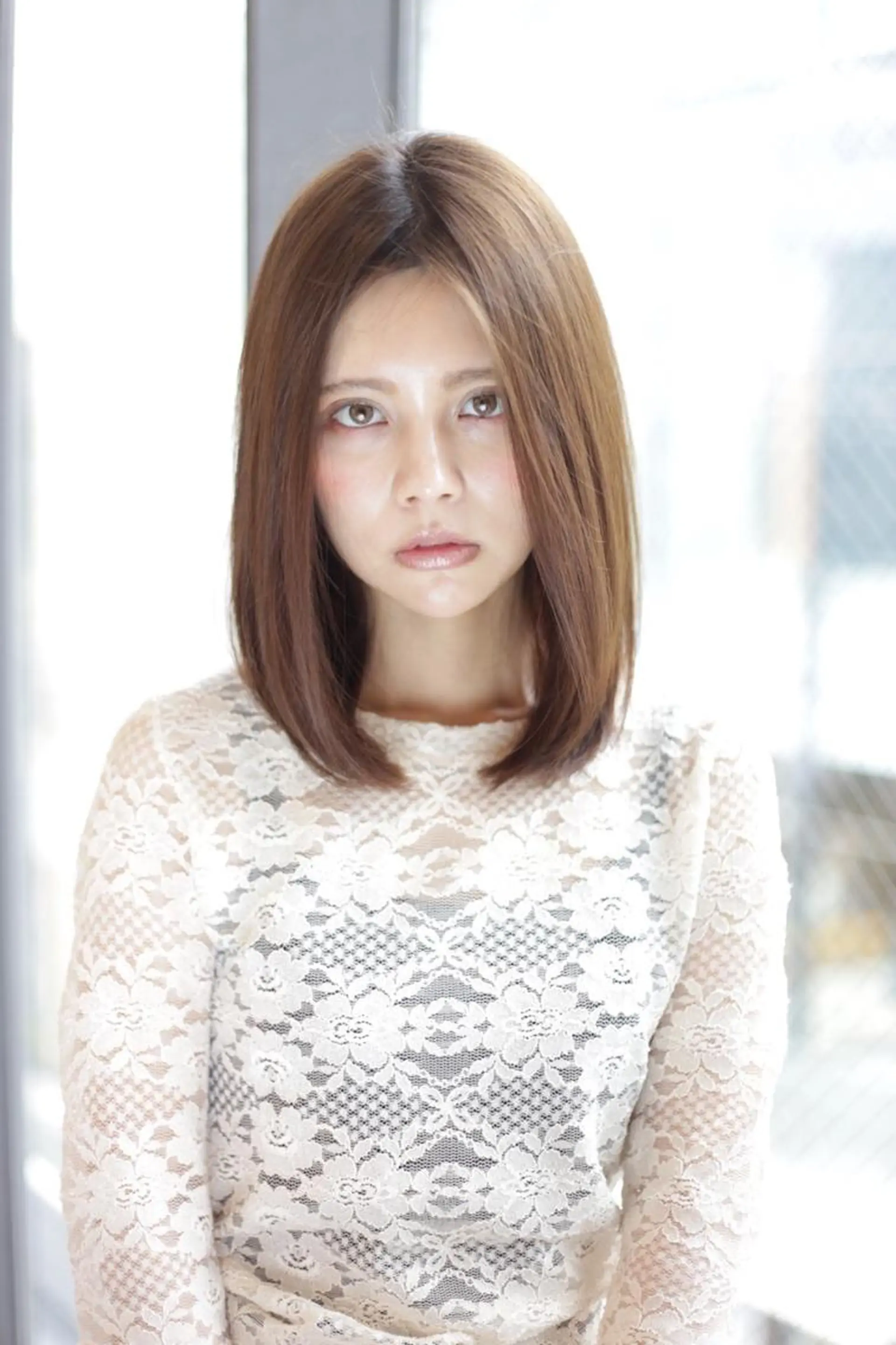 ミディアム 松島 涼花のヘアスタイル