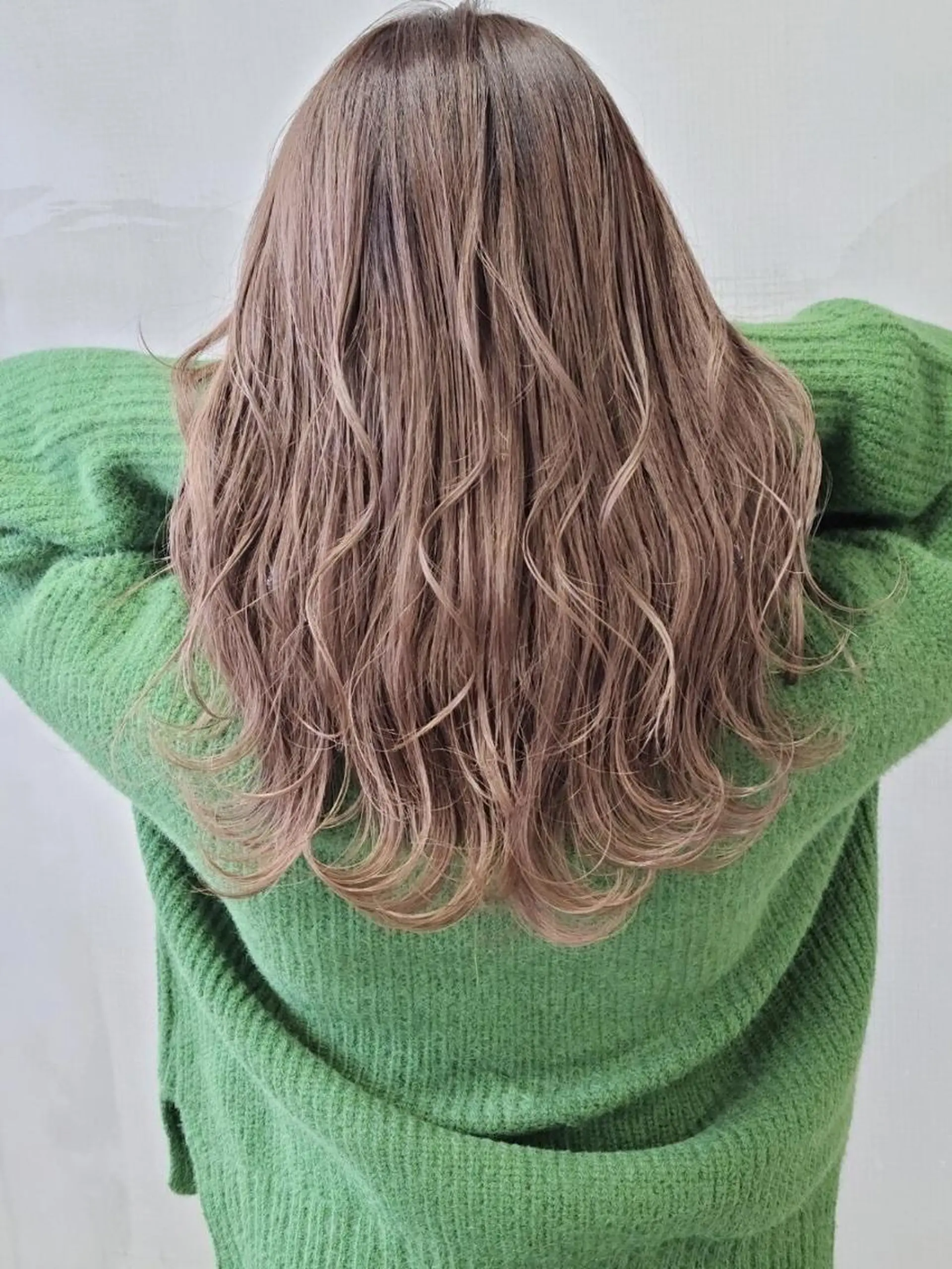 ロング カラー SOURCE 堺東のヘアスタイル