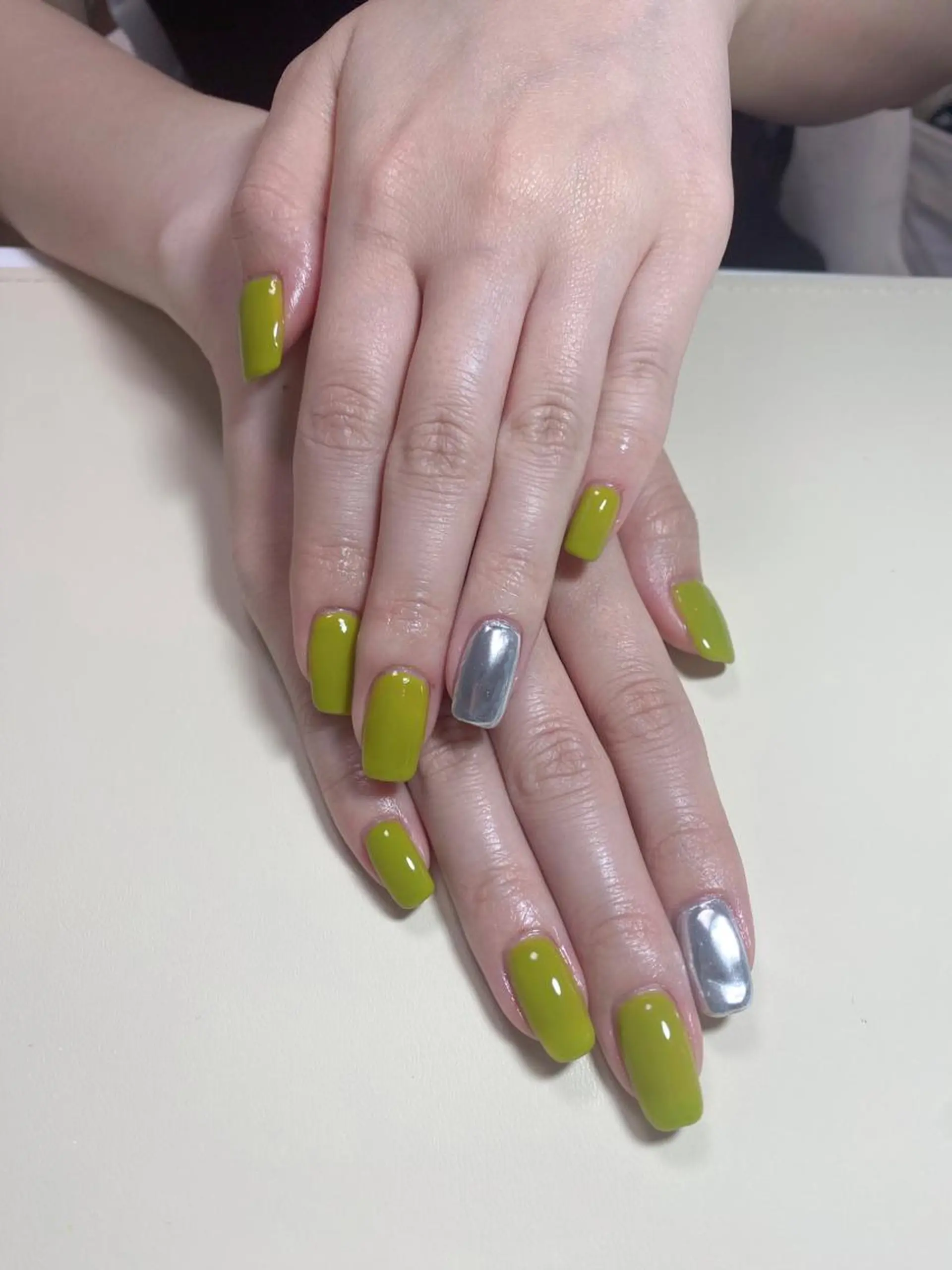 ネイル グリーン ミラーネイル ピスタチオネイル ハンドネイル Nail Salon K 🧸美爪育成のネイルデザイン