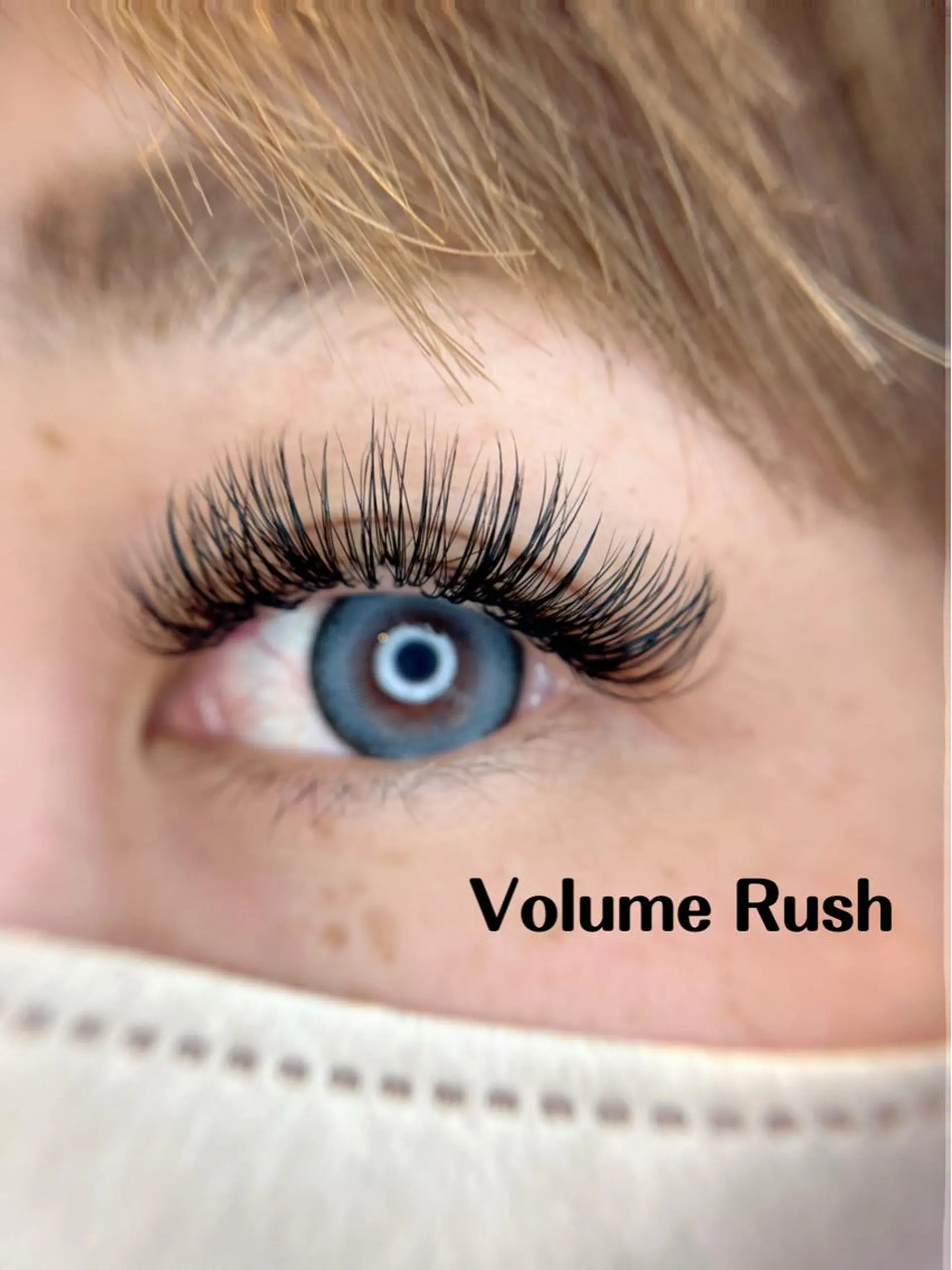 マツエク・マツパ ~LANA~ eyelash / eyebrow salon所属・~𝑳𝑨𝑵𝑨~ 𝑬𝑹𝑰のマツエク・マツパデザイン