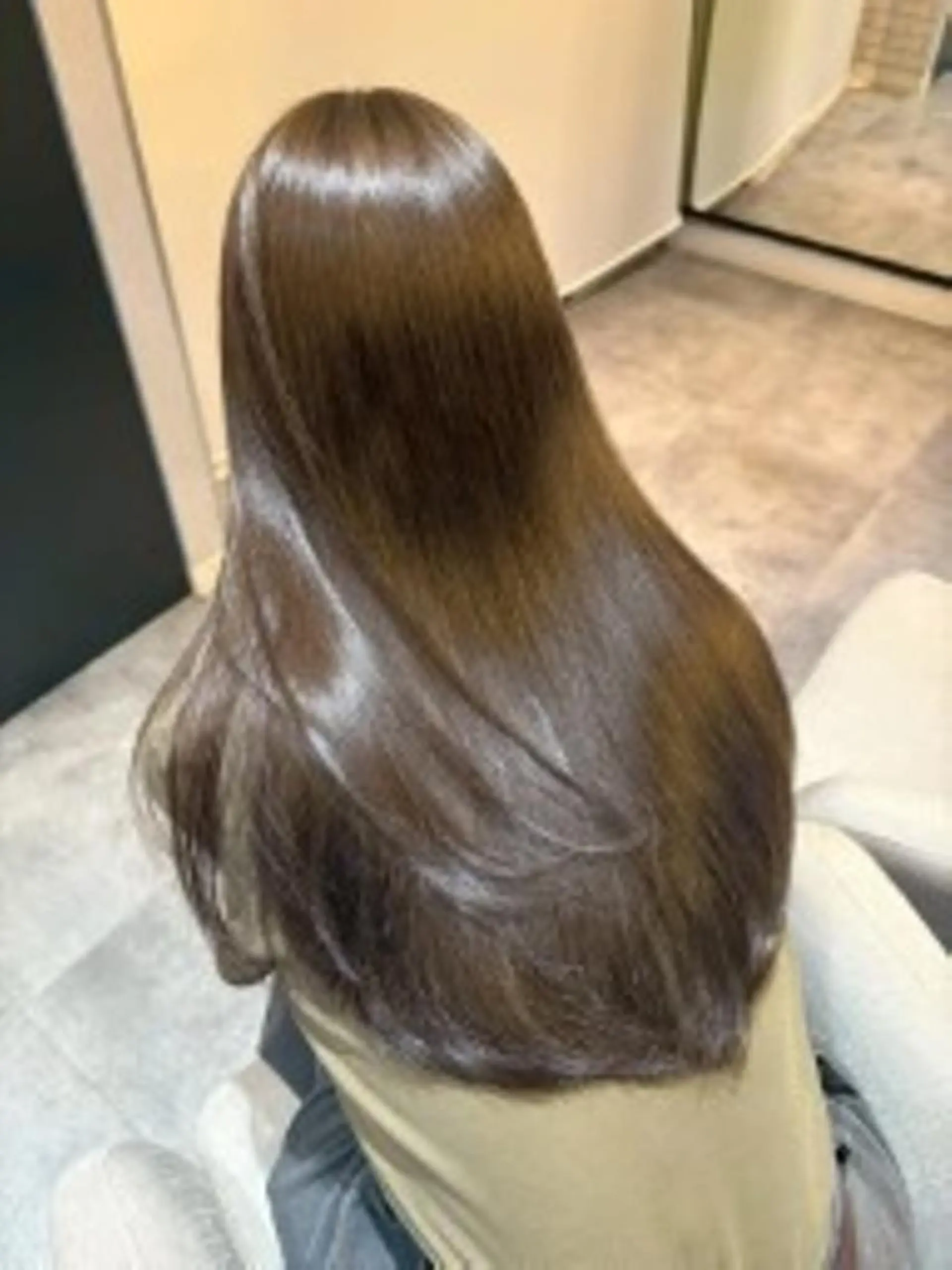 ロング カラー ベージュカラー ブリーチ ブラウンカラー ケアブリーチ 透明感カラー ヘアカラー トリートメント 癒しの半個室サロン 🌿ROW町田のヘアスタイル