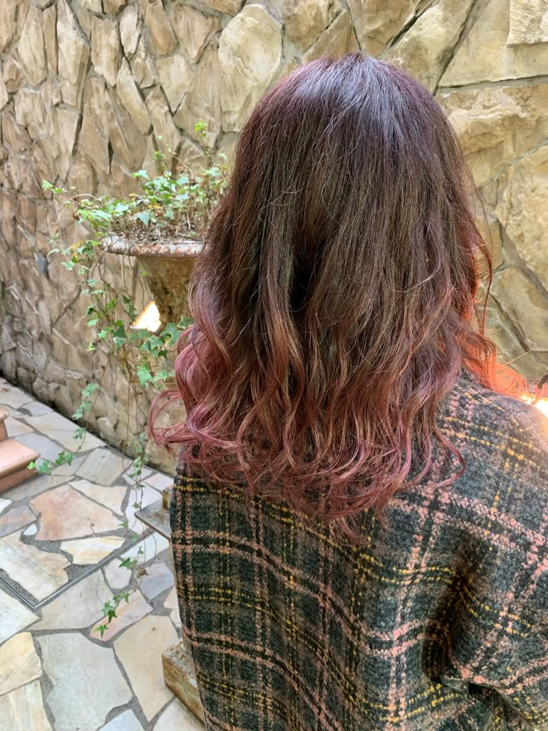 ミディアム ササ　ユウキ/パーマ 縮毛矯正/髪質改善のヘアスタイル