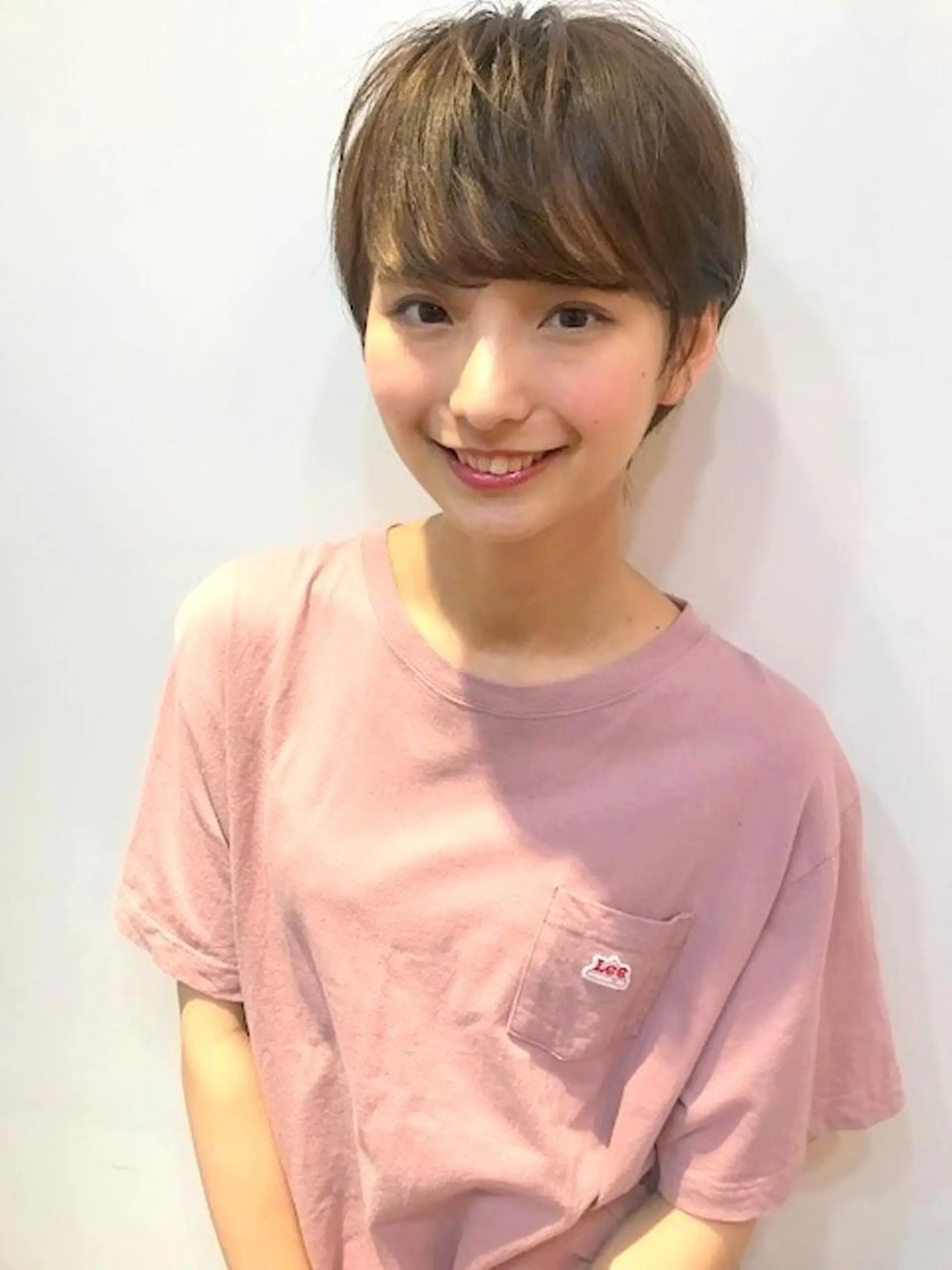 ショート カラー 羽田 ひろむのヘアスタイル