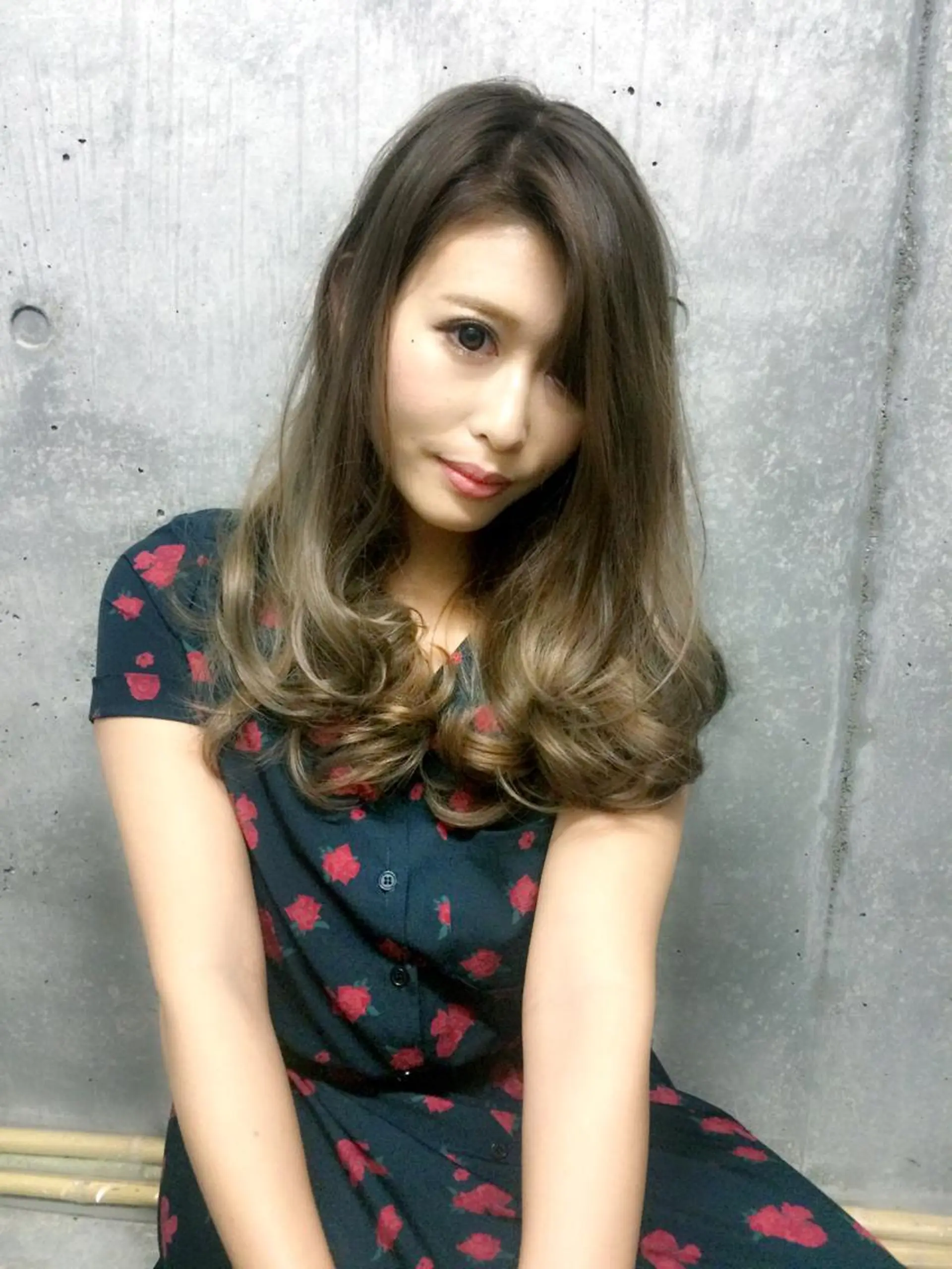 ミディアム セミロング ロング カラー アッシュ グラデーションカラー 似合わせ／代表 髪質改善/山田将大のヘアスタイル