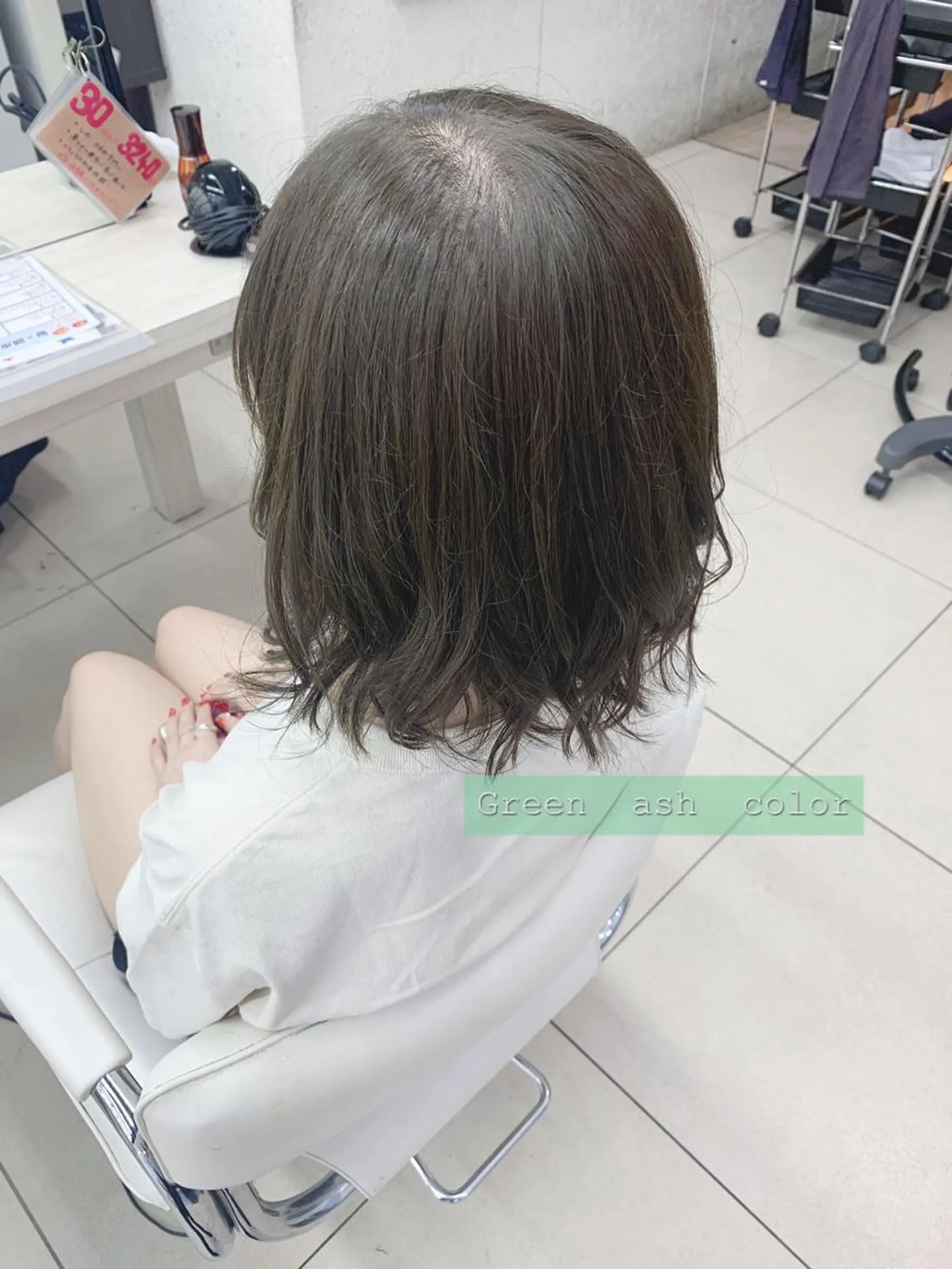 ミディアム カラー アッシュ ✂︎✂︎レディースの メンズカット屋さんのヘアスタイル