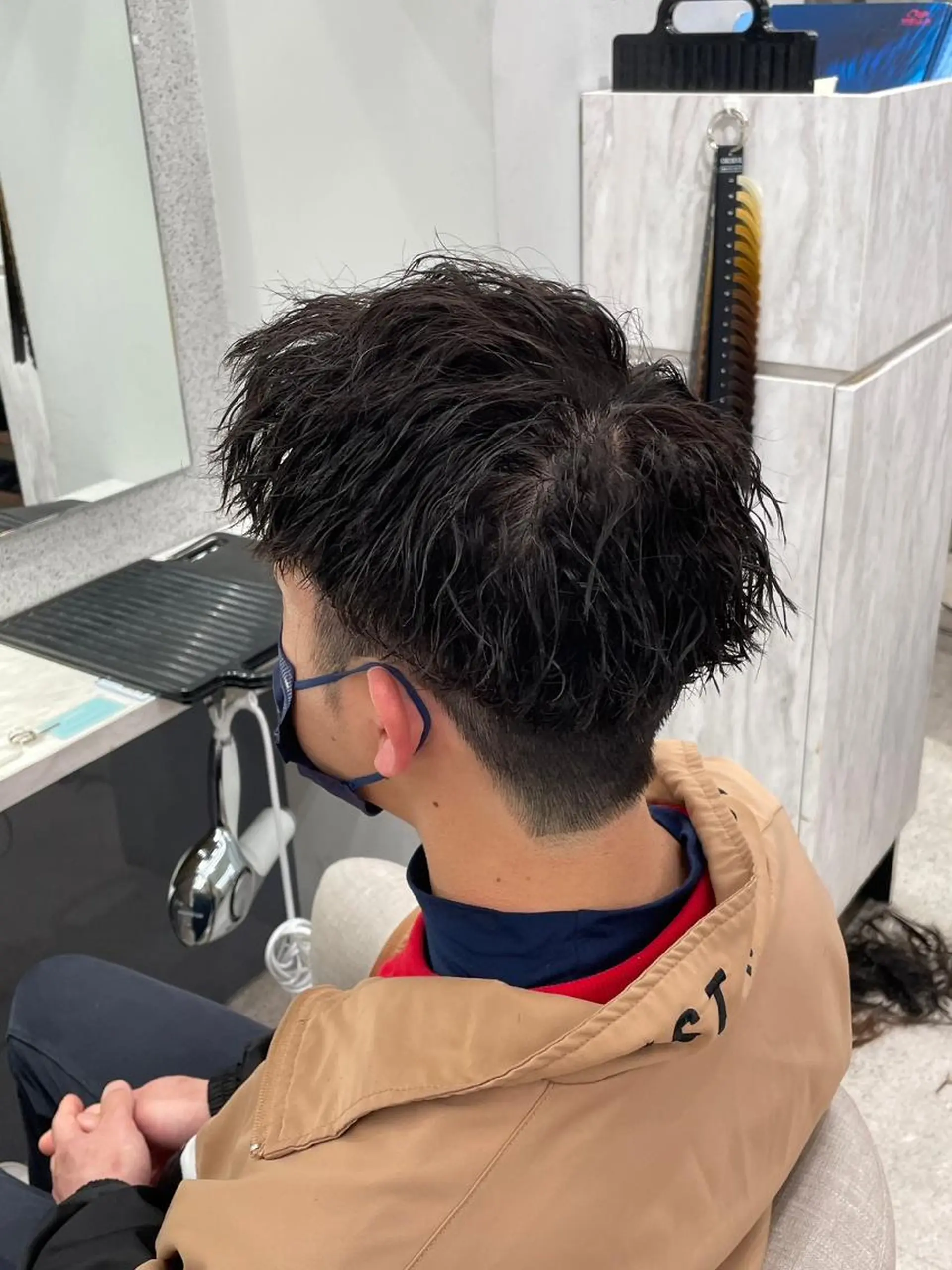 メンズ アップバング センターパート カルマパーマ マッシュ メンズパーマ メンズスタイリスト✨ 助川龍哉のヘアスタイル