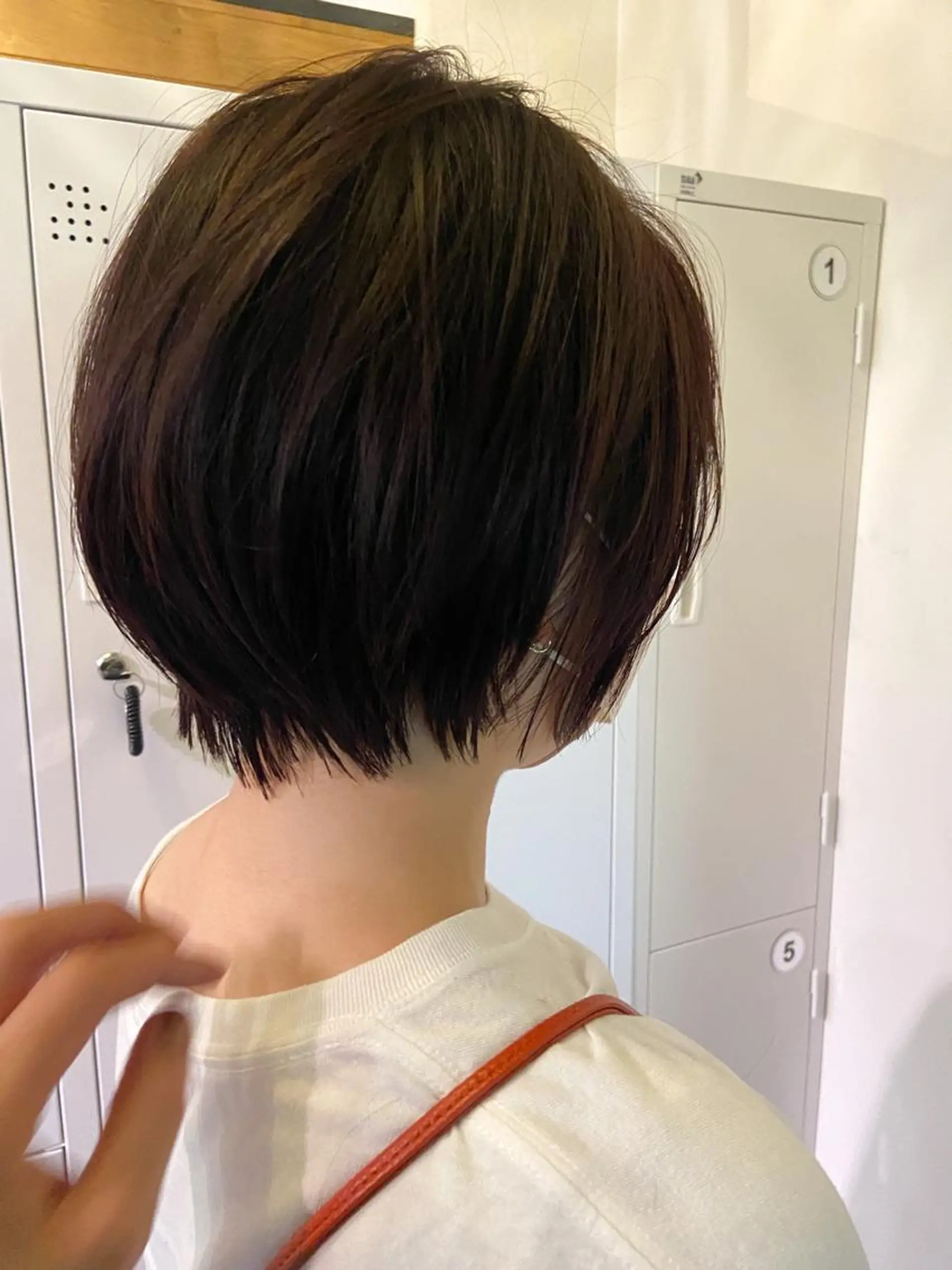 ショート カット 田中 あやなのヘアスタイル