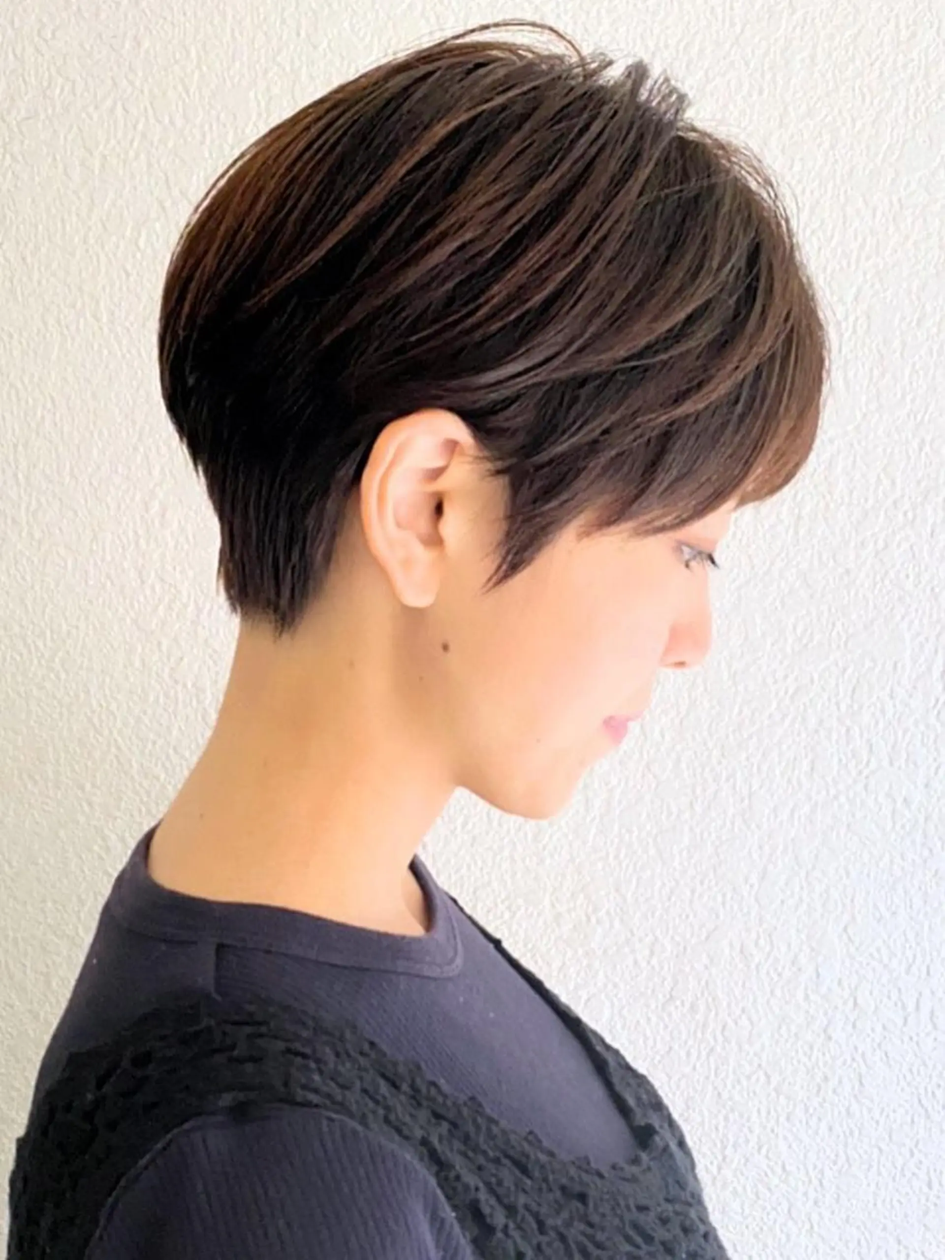 ショート カラー COLO✨️ 白川綺香のヘアスタイル