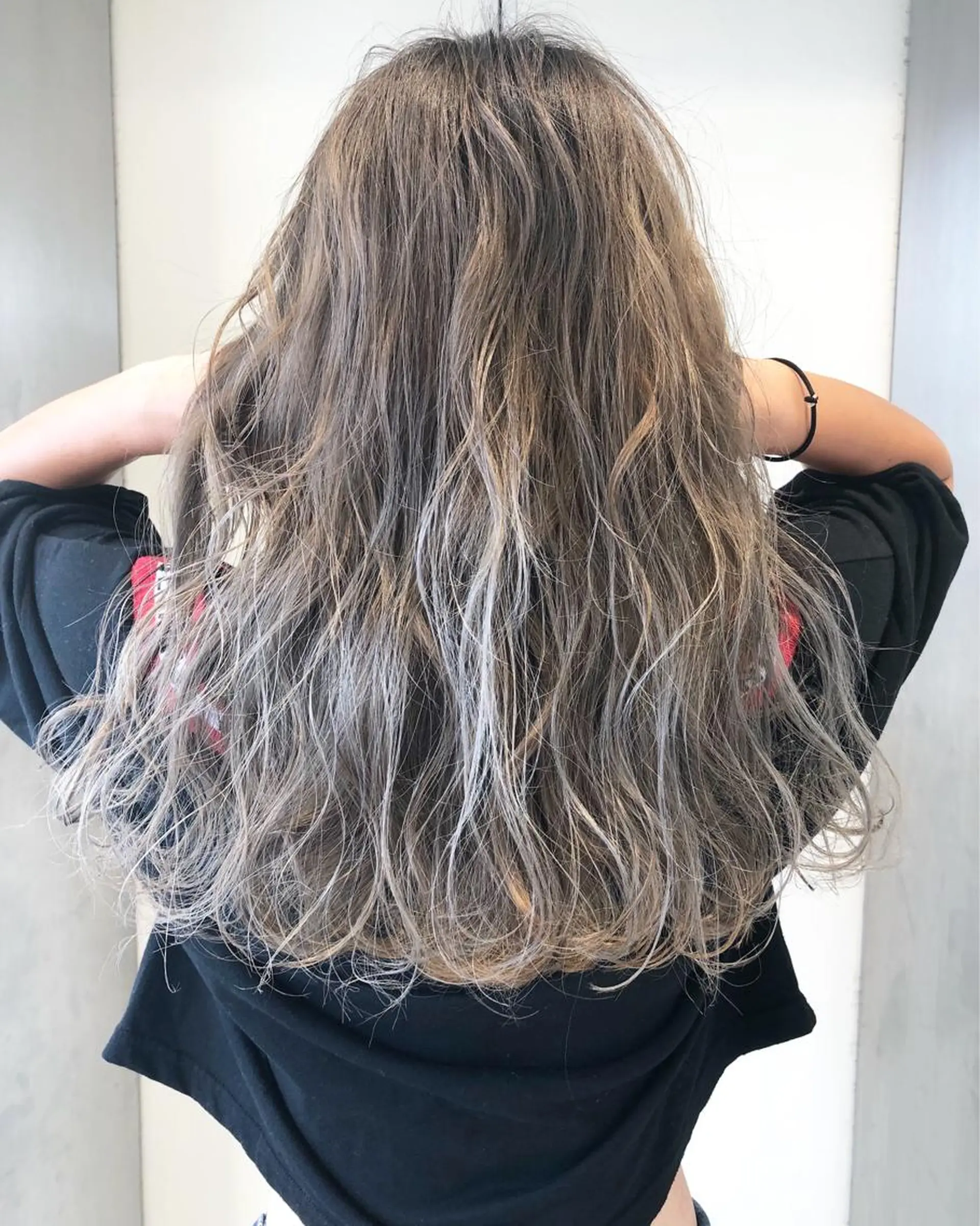 ロング カラー tuki yokohama所属・店長 小池アキトのヘアスタイル