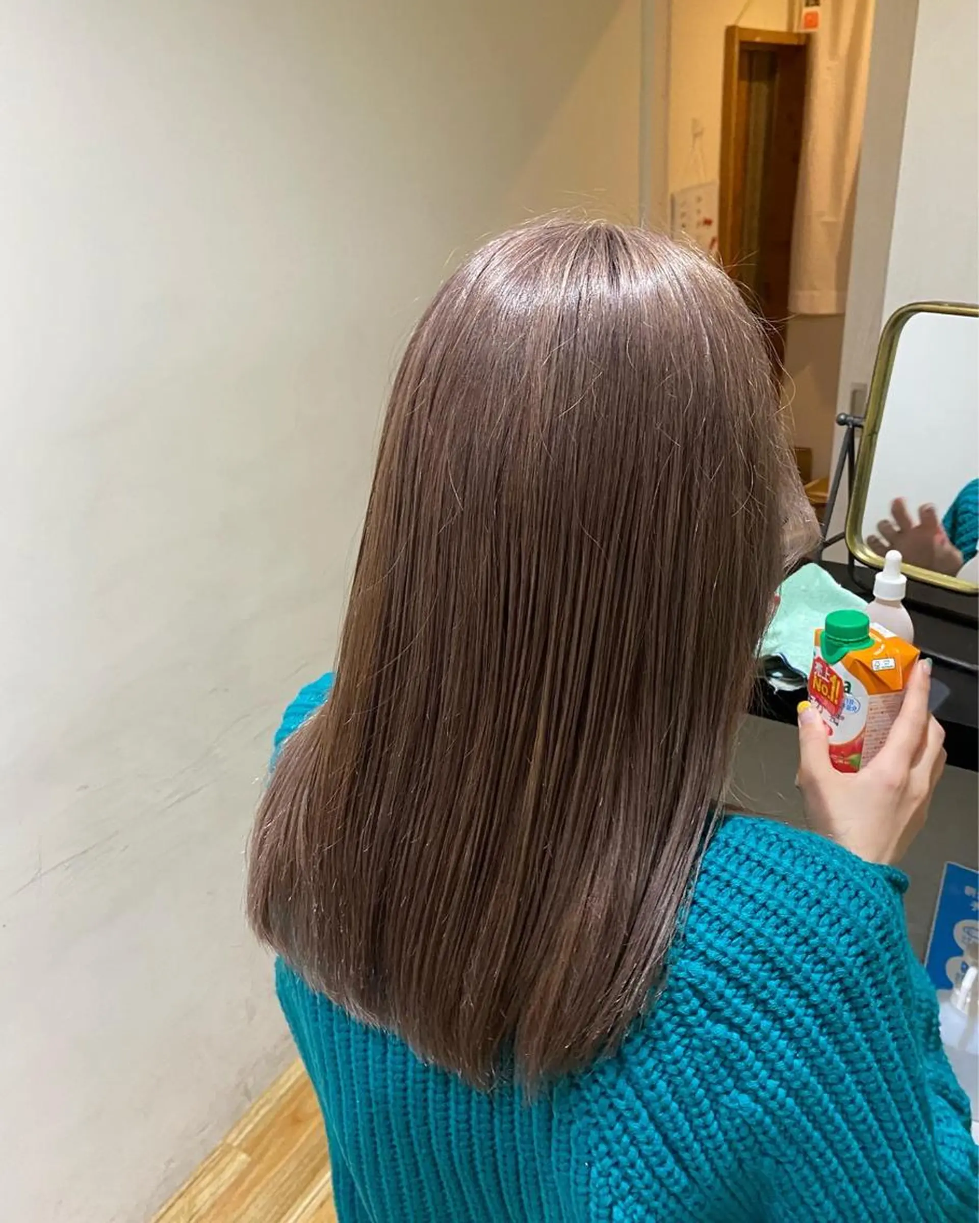 ミディアム カラー カット ヘアカラー 三戸 修平のヘアスタイル