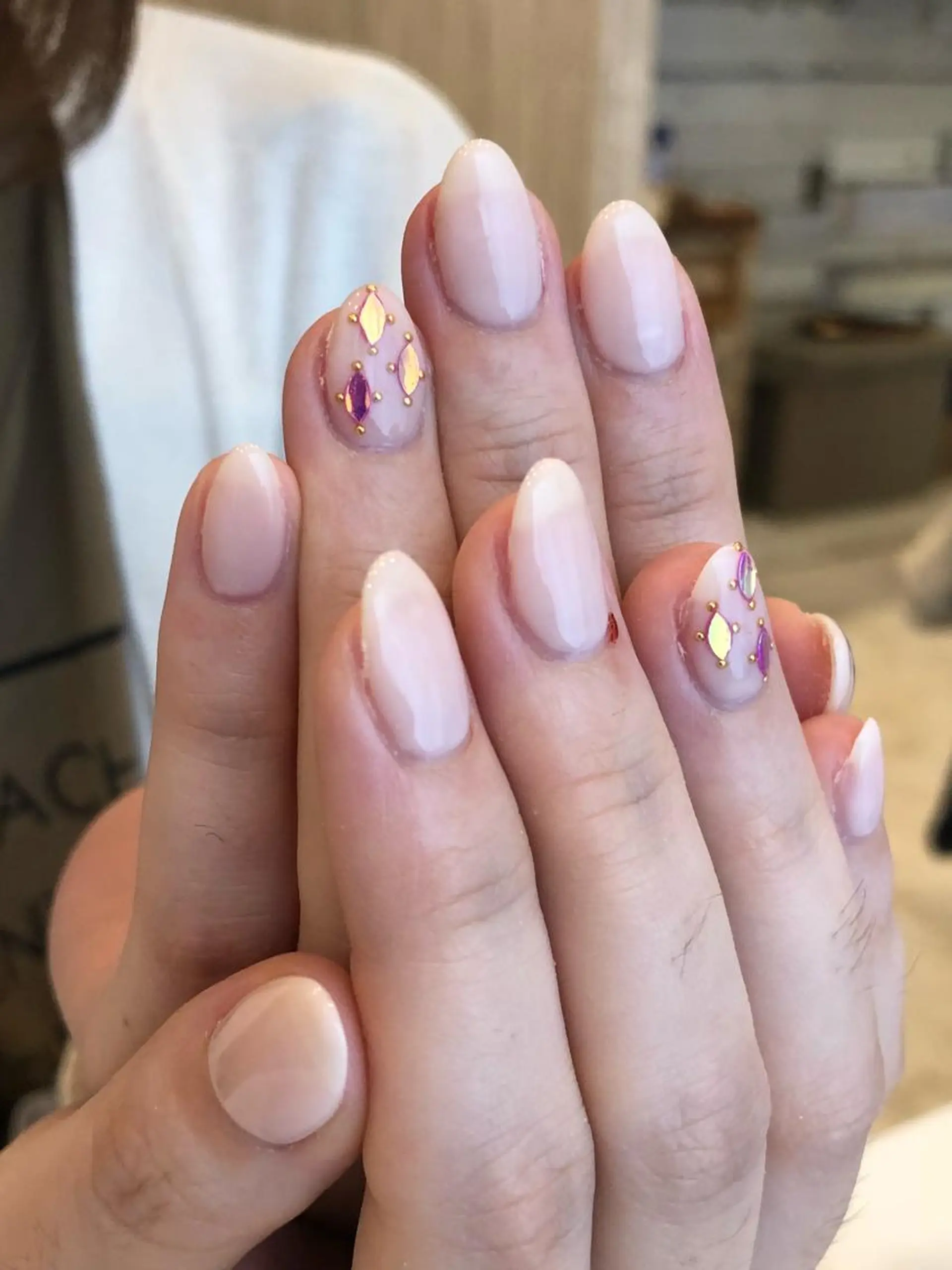 ネイル 【デザイナー】田中 美生のヘアスタイル