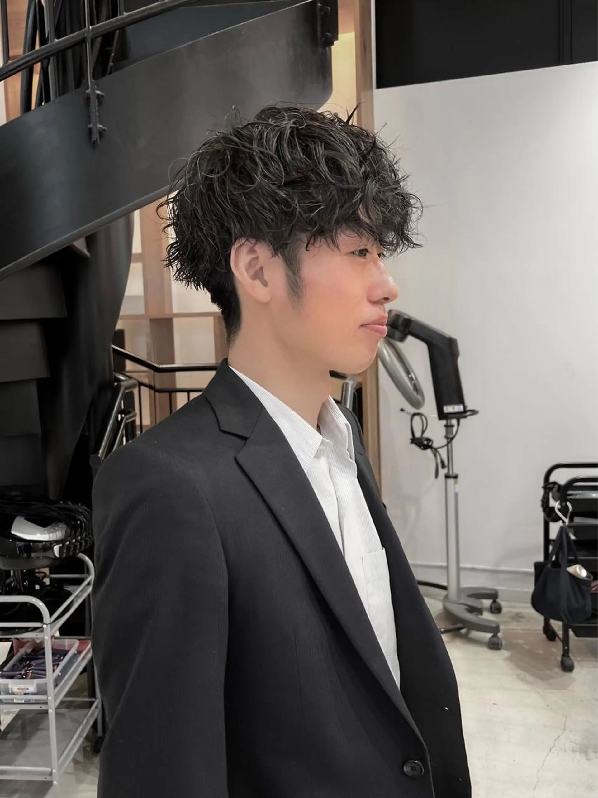 パーマ メンズ メンズパーマ ツイストスパイラルパーマ スパイラルパーマ カット パーマ Qin shaire salon 原宿verno店所属・【センターパート】 ETO／江藤翼の眉毛・アイブロウイメージ