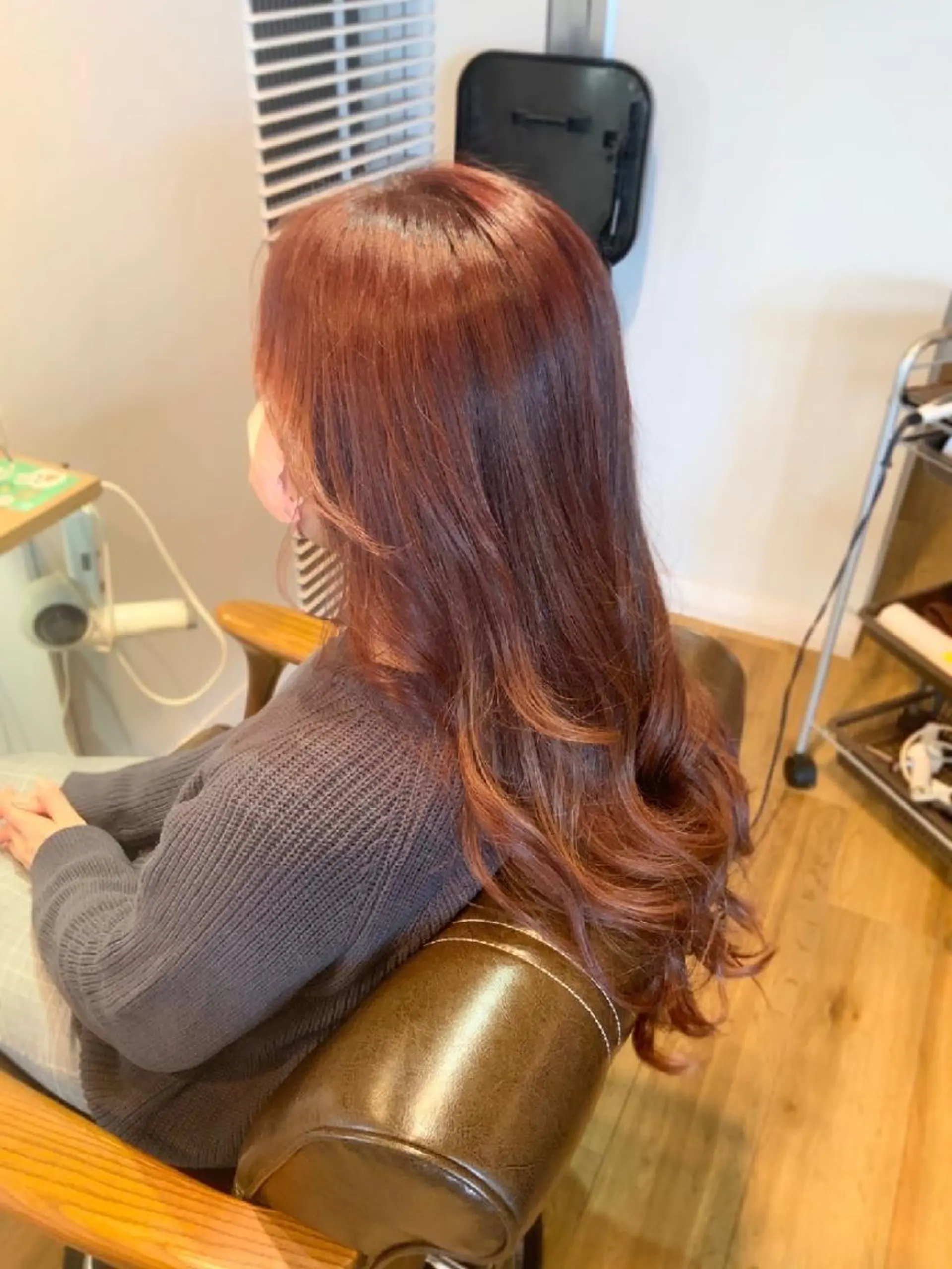 カラー バイオレットカラー ヘアカラー トリートメント 堀 望美のヘアスタイル