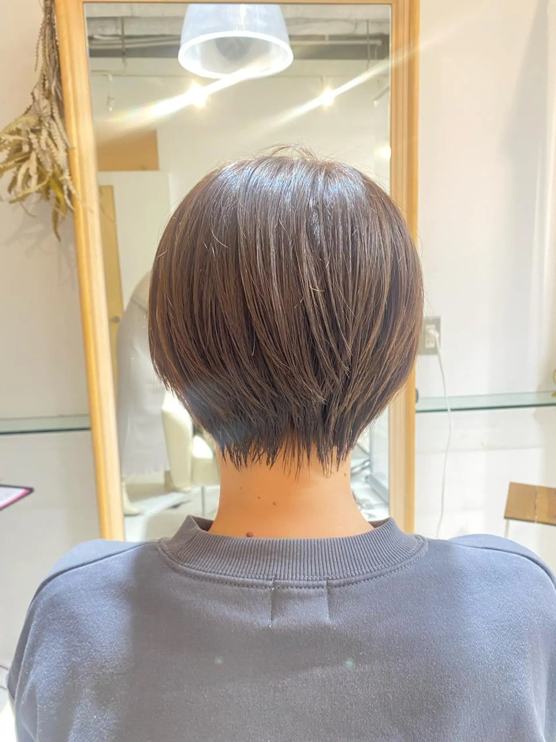 ショート カラー カット ヘアカラー トリートメント 安永 涼のヘアスタイル