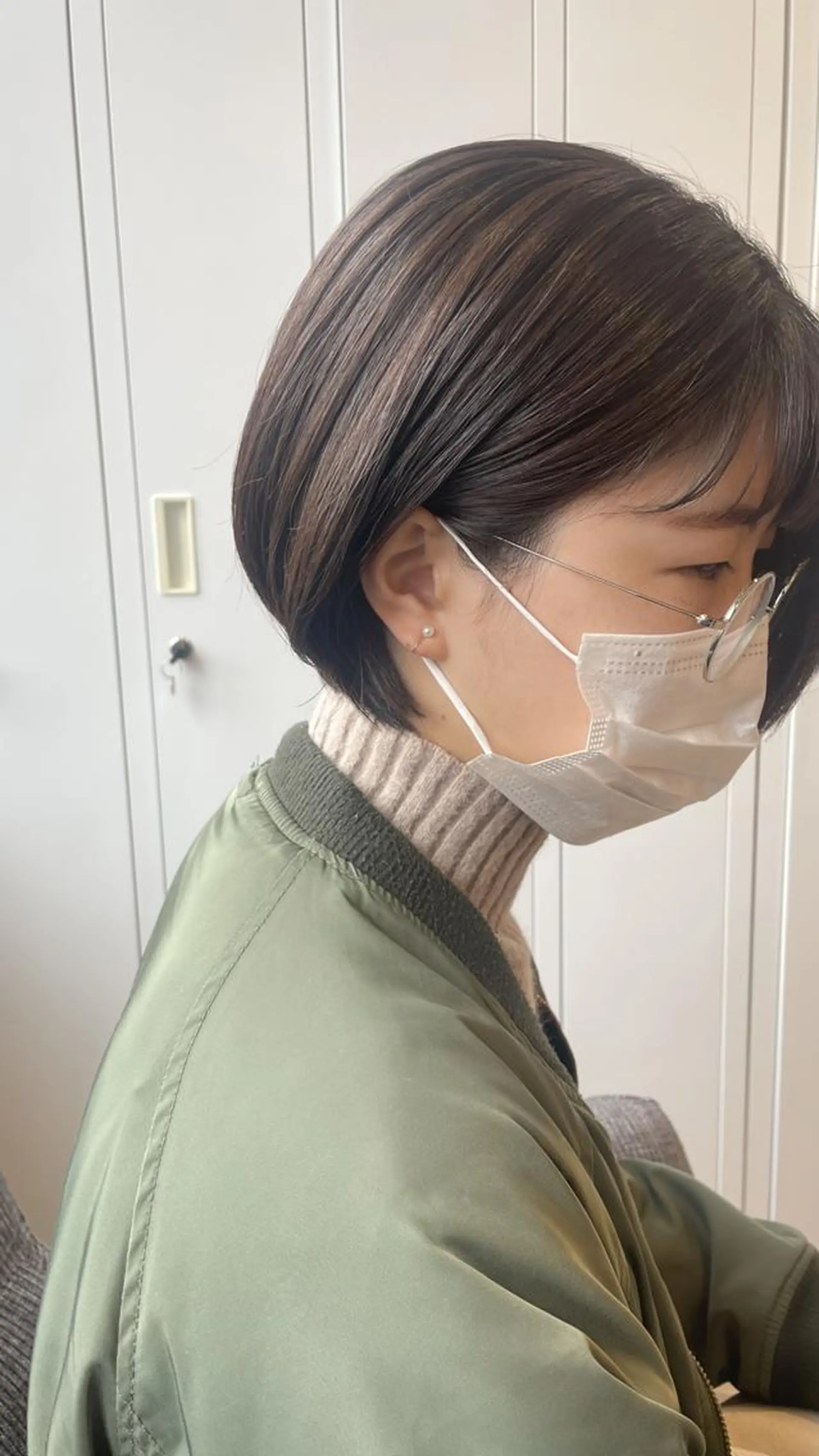 ショート ボブ カット トリートメント ヘッドスパ ミラーボール アカデミー枠のヘアスタイル