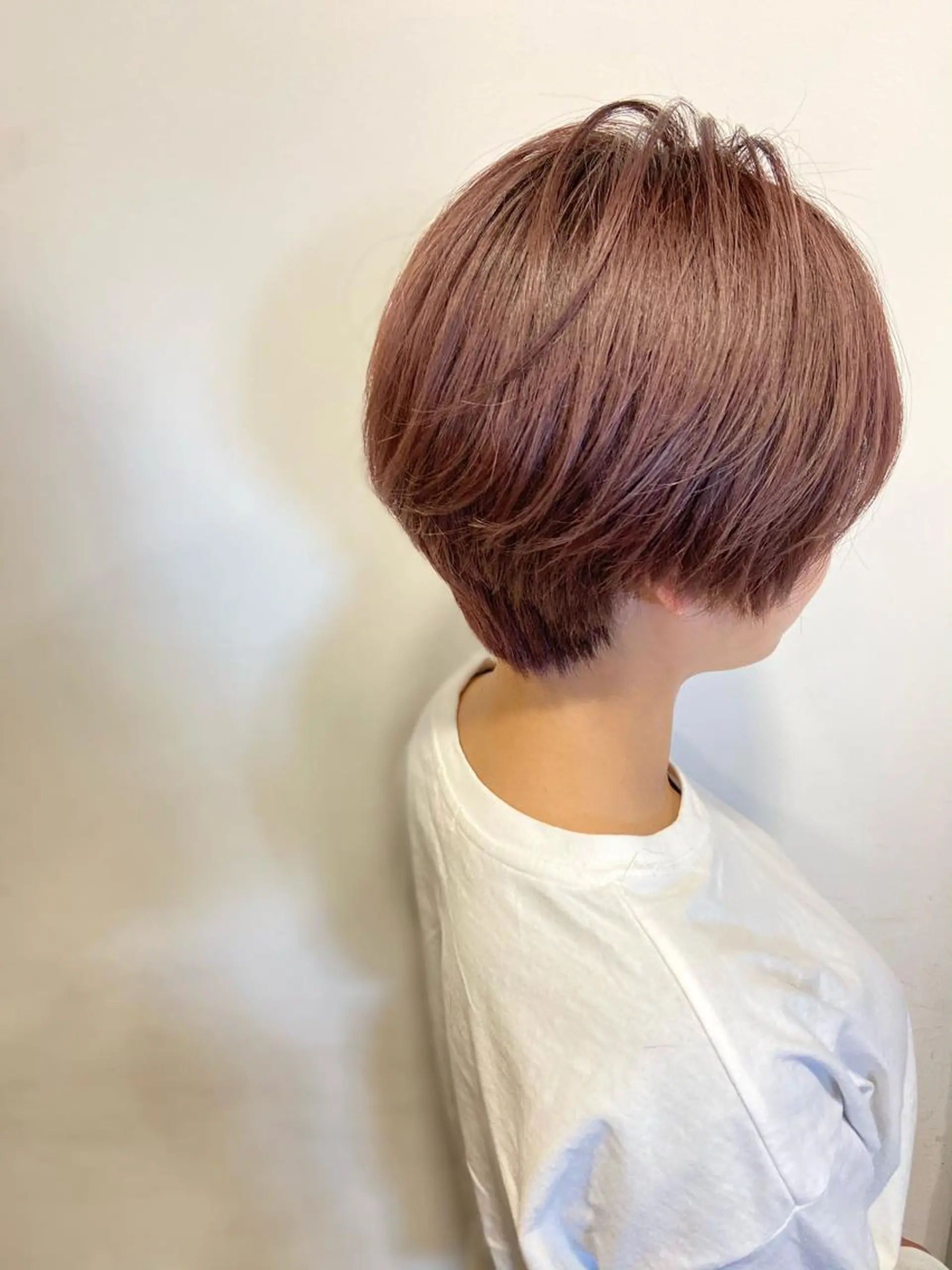 ショート カラー aini上本町 吉元直明のヘアスタイル