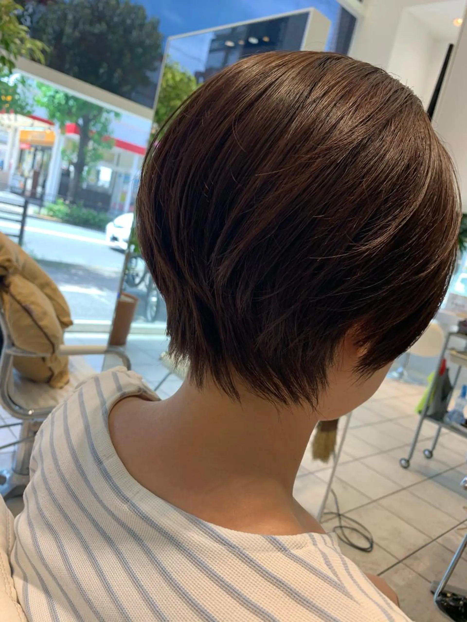 ショート カラー パーマ ネイル 竹井 寛喜のヘアスタイル