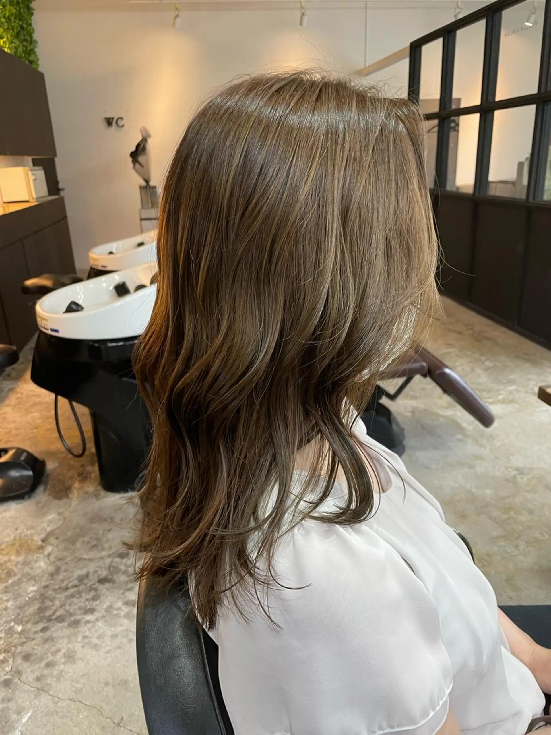 セミロング カラー ベージュカラー オリーブベージュ Shousui Mutsumiのヘアスタイル