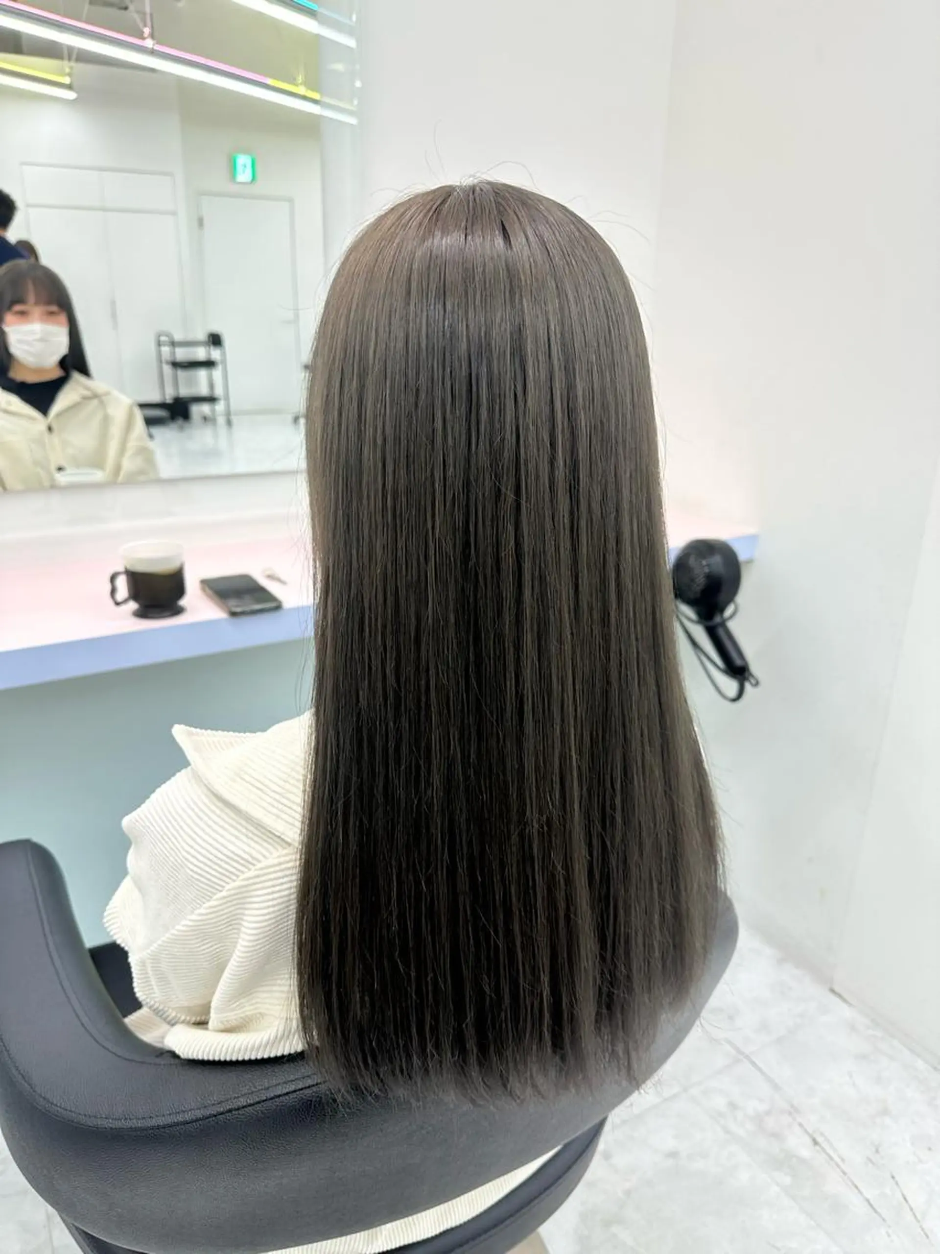 セミロング カラー ヘアアレンジ ベージュカラー 黒髪 ブリーチ ブルーカラー ブルーブラック 🤍透明感カラー🤍 ブリーチ🤍AINEのヘアスタイル