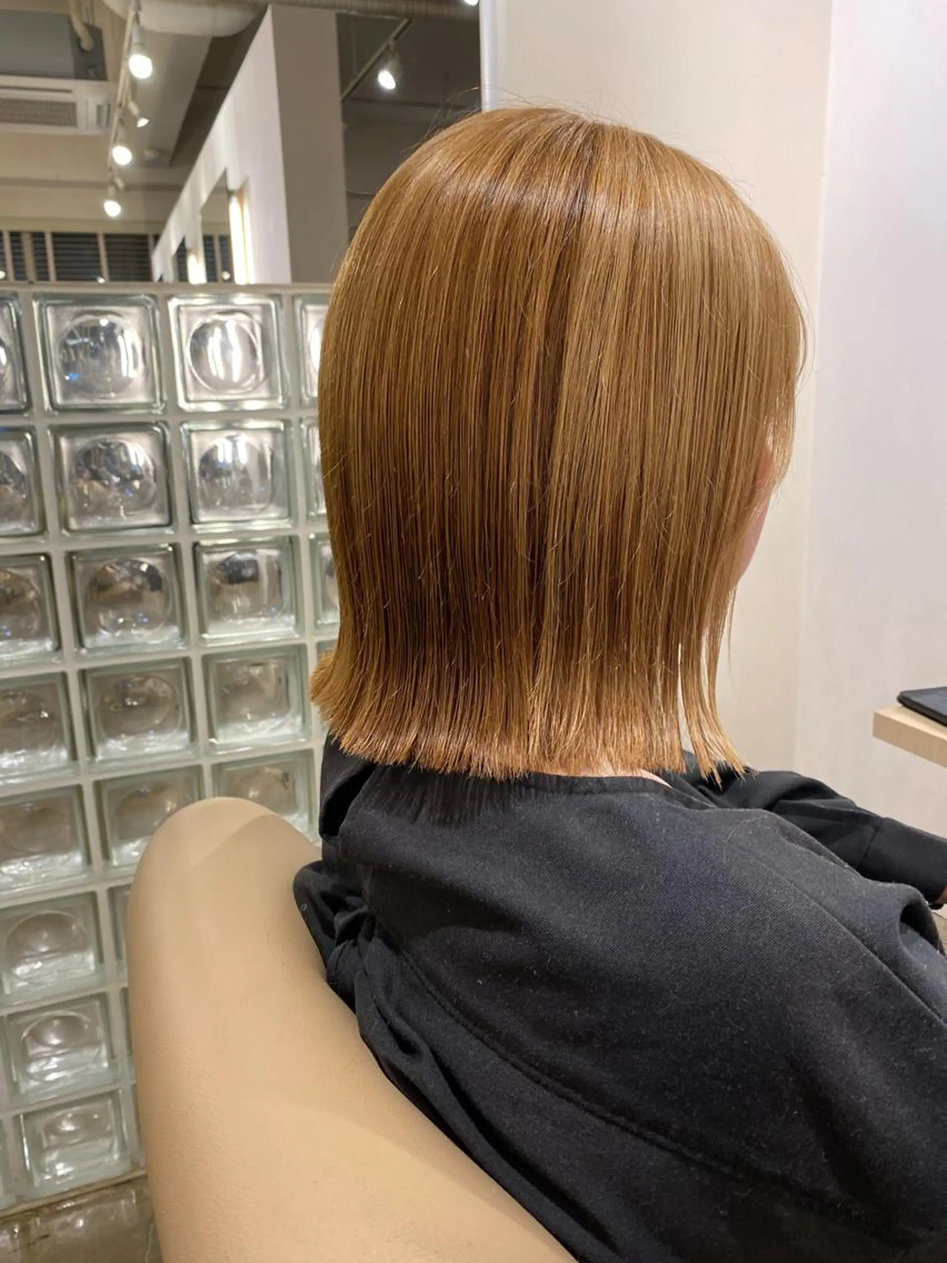 ショート カラー ワンレンボブ シールエクステ ハンサムショート ベージュカラー 透明感カラー IRIE HAIR DESIGN所属・IRIE⚡️メンズ/ パーマ⚡️北川聖也のヘアスタイル