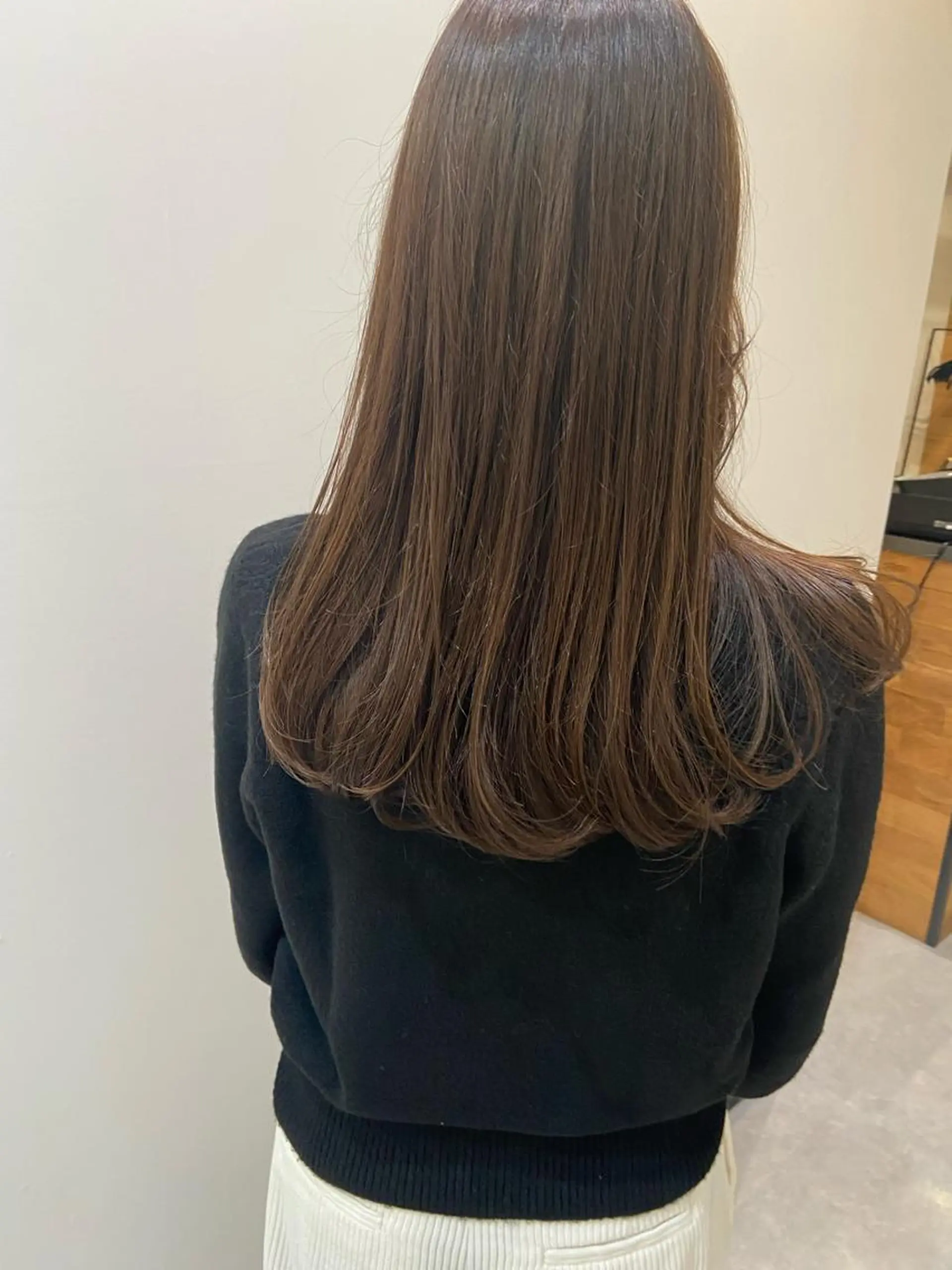 セミロング カラー 田中 あやなのヘアスタイル