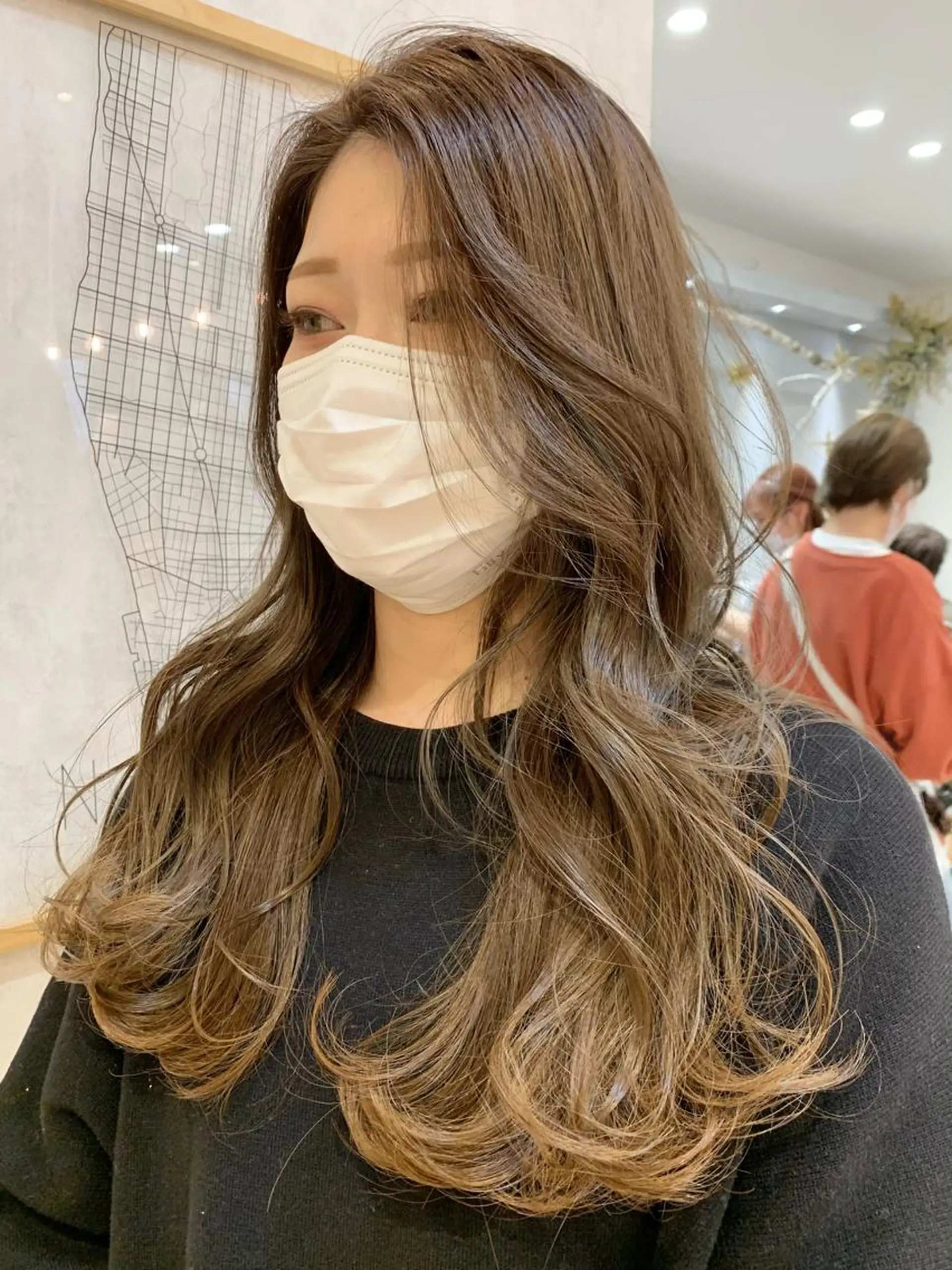 ロング カラー 吉原 由菜のヘアスタイル