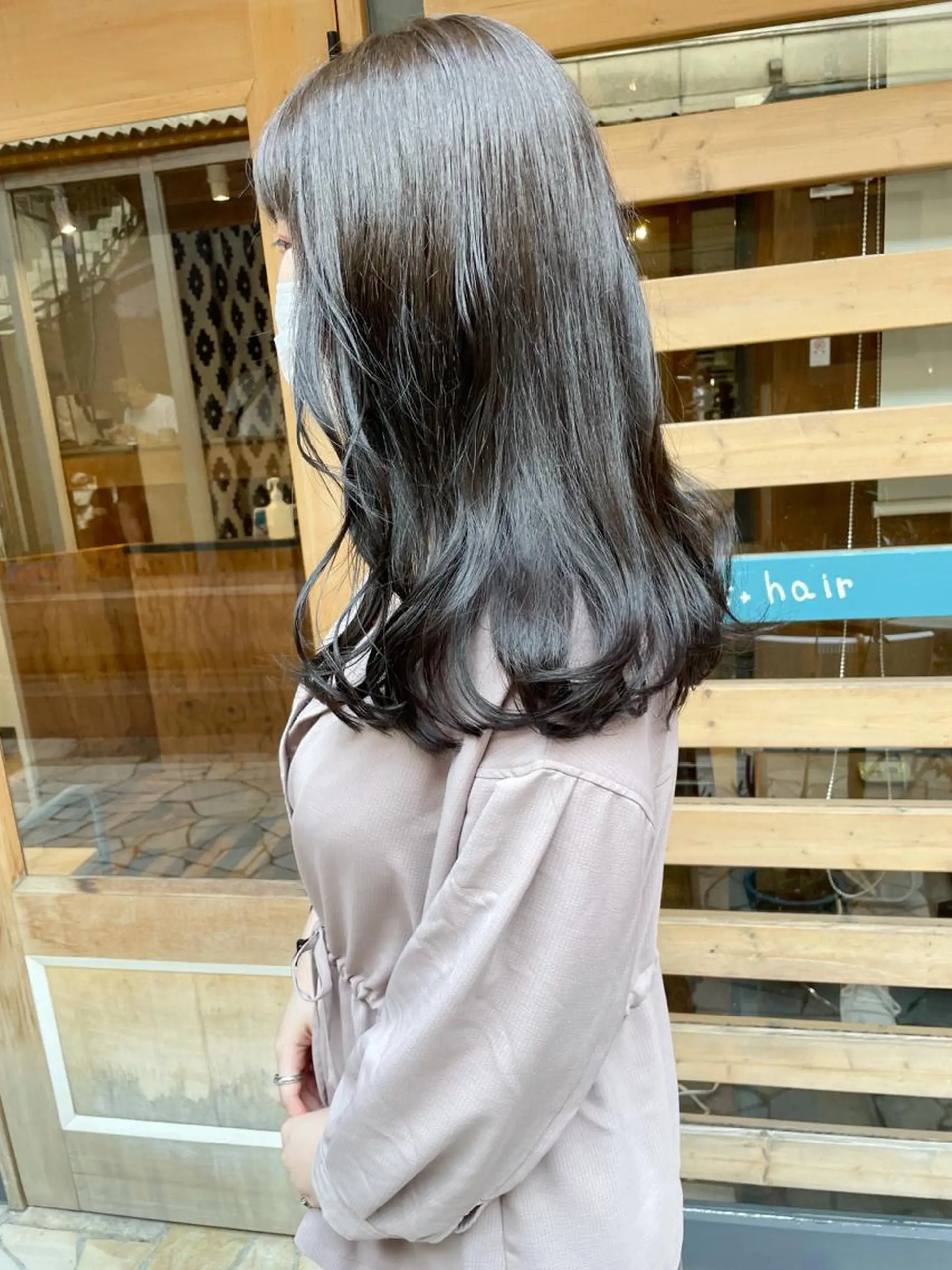 セミロング カラー カット ヘアカラー あずまぐち めぐみのヘアスタイル