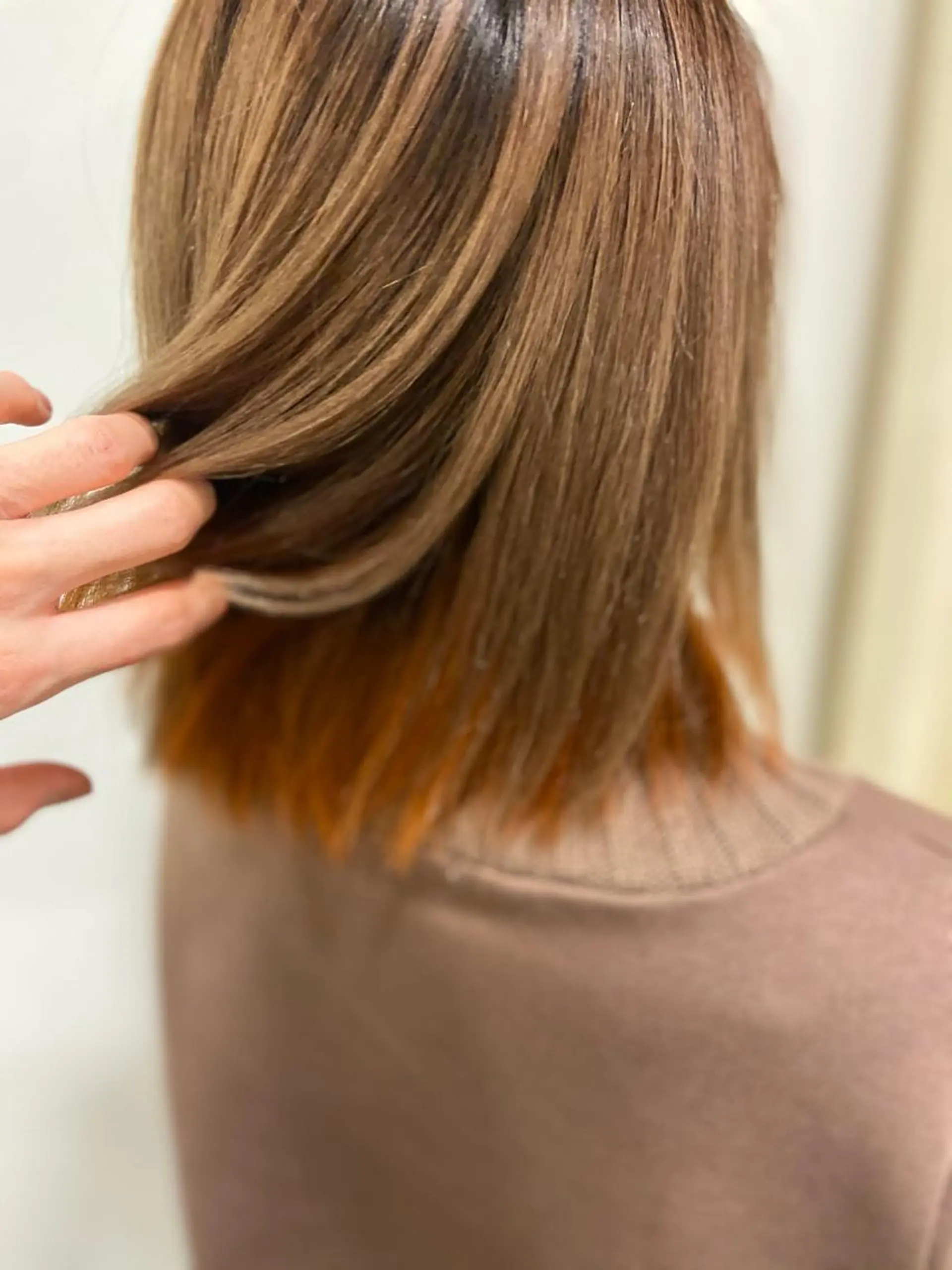 ミディアム カラー aini上本町 吉元直明のヘアスタイル